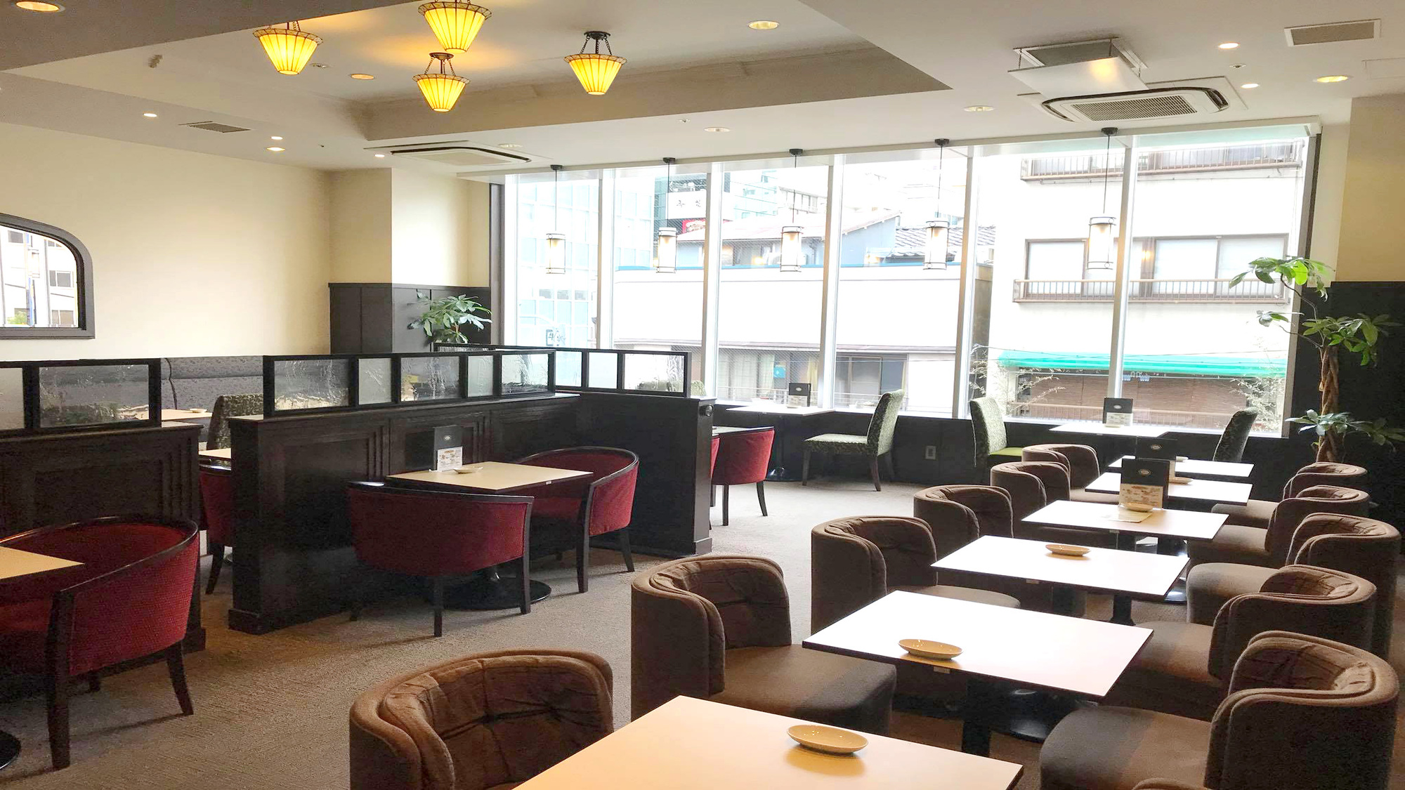 【朝食】喫茶室ルノアール店内