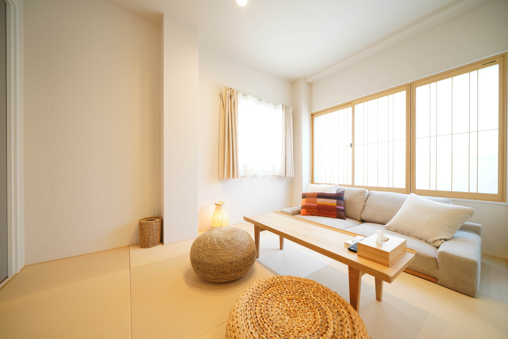 LinksHotel上野　201号室　和室リビング　ベッドルーム