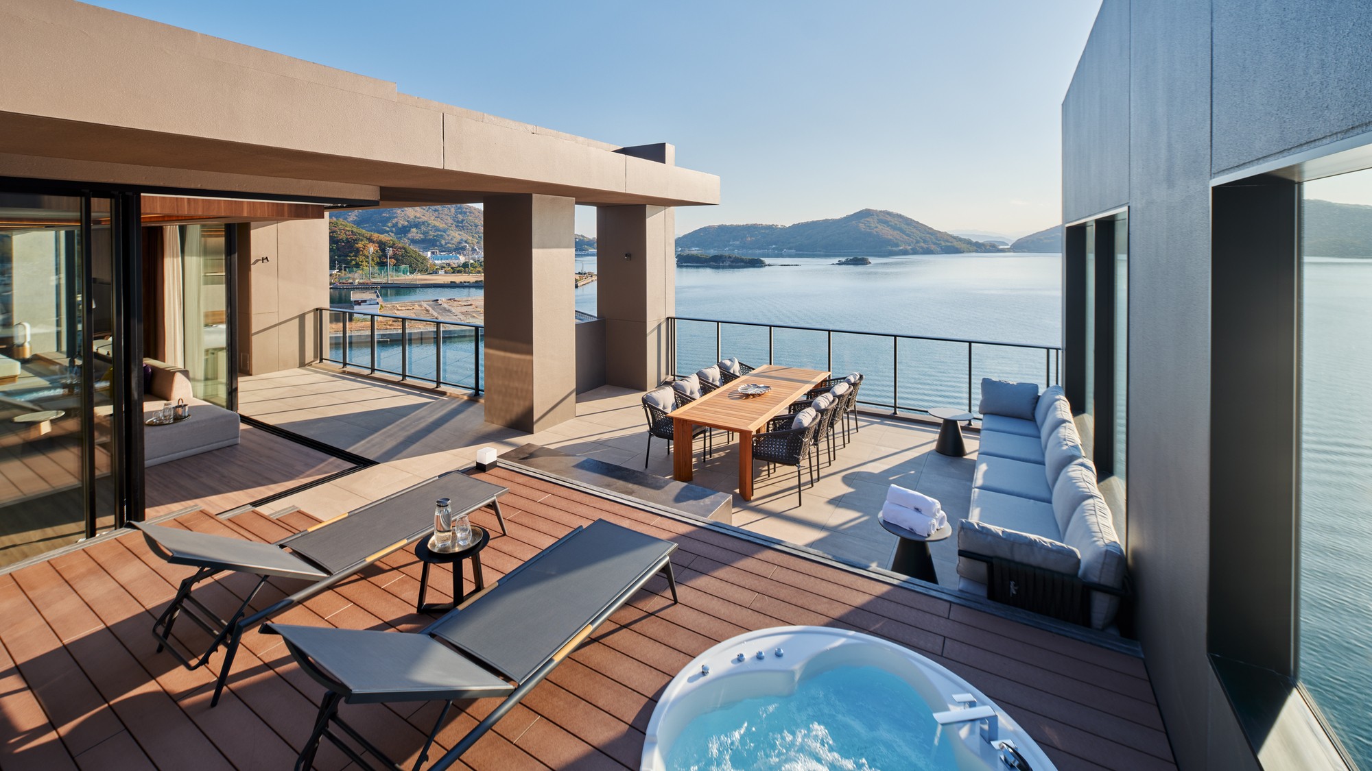 ペントハウスオーシャンビュー（WEST棟）2