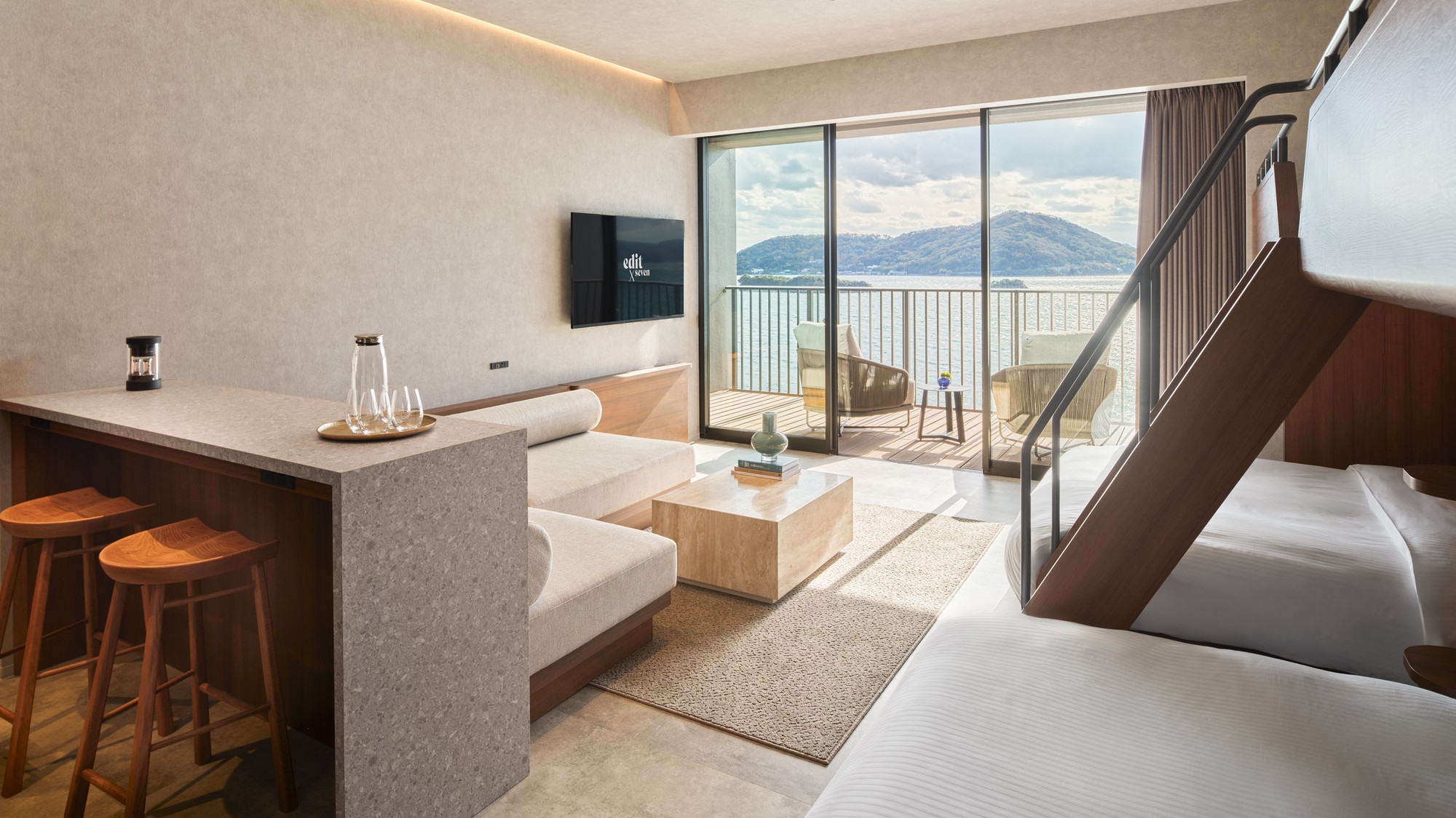 バンクオーシャンビュー（WEST棟）2