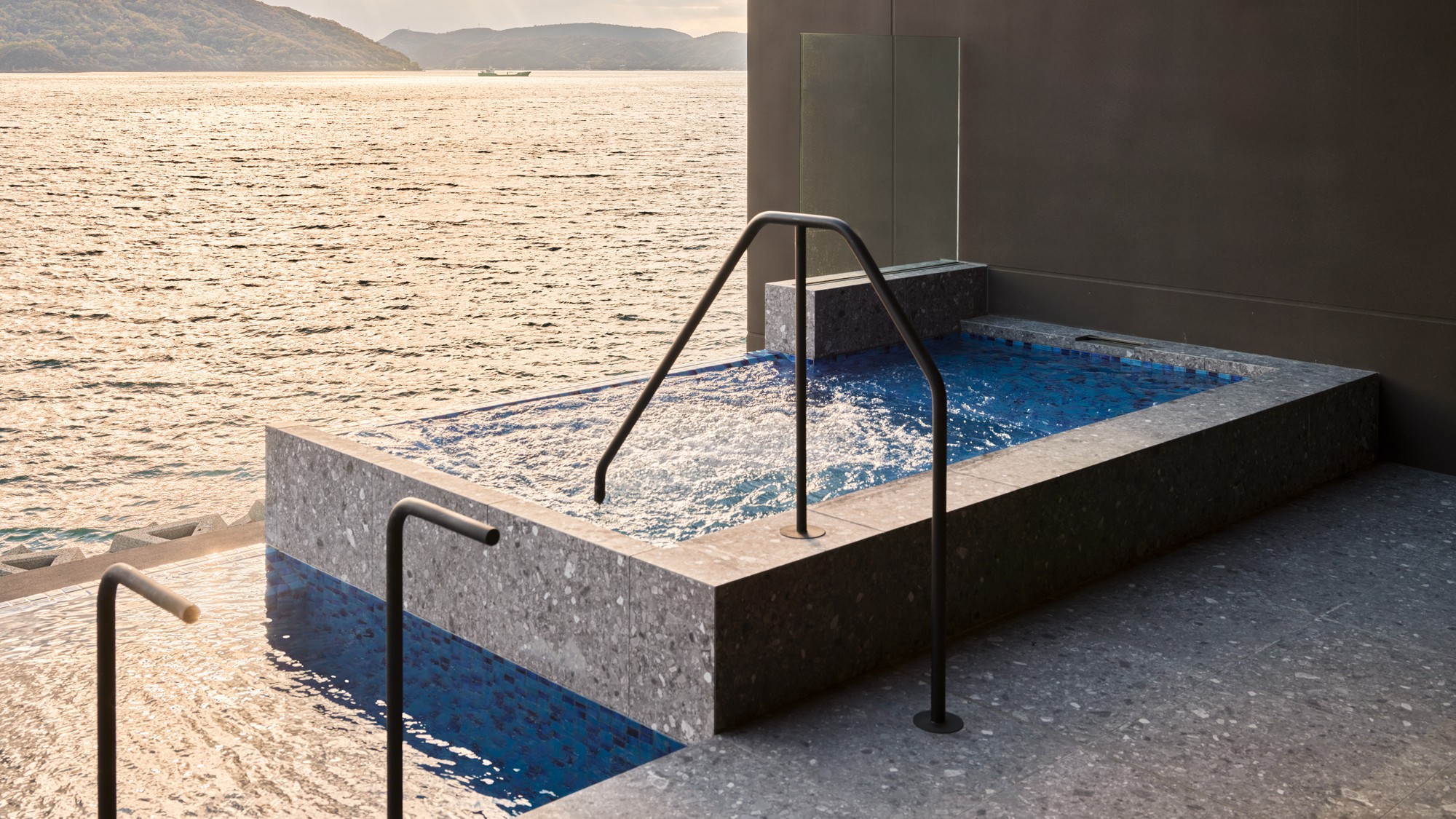 館内サーマルスパ6:00ー24:00　宿泊者無料