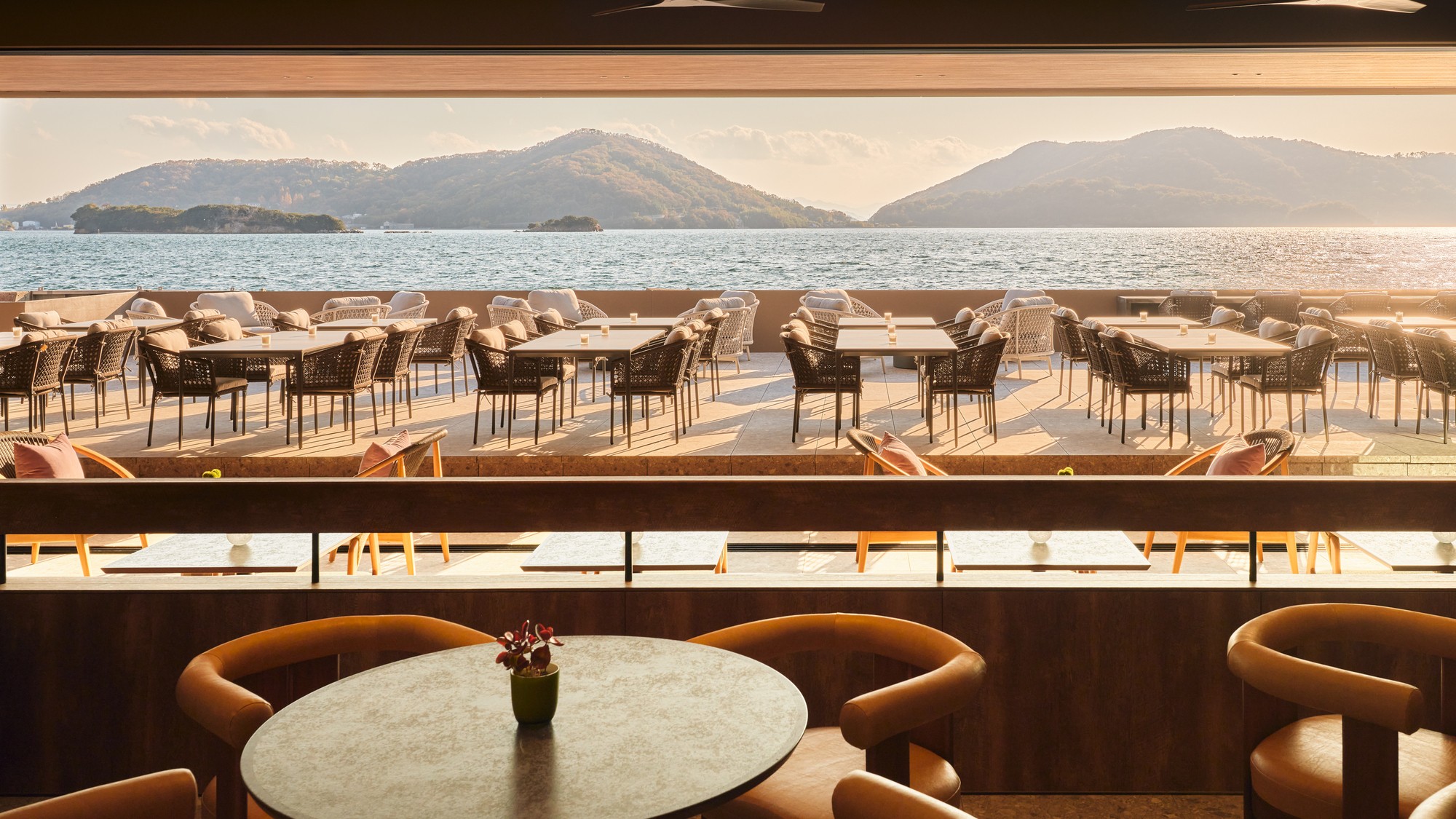 館内レストラン『ed&eacute;n SETOUCHI』