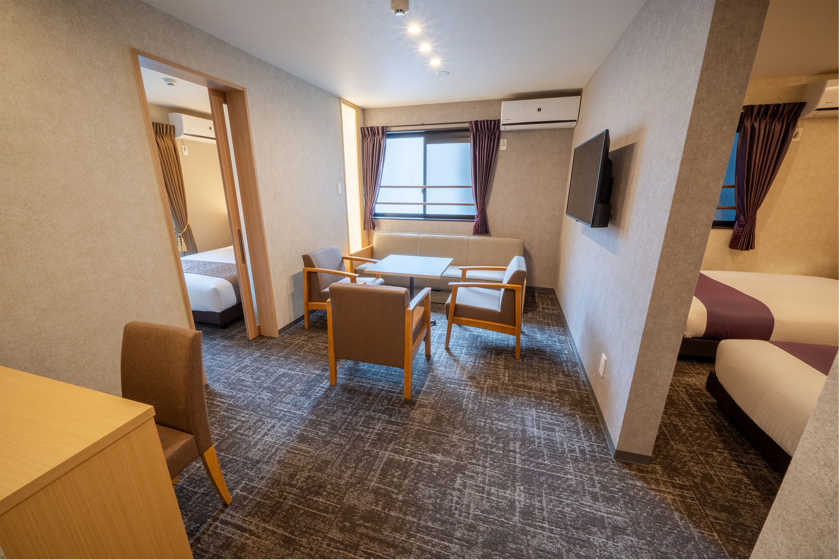 ファミリスイート