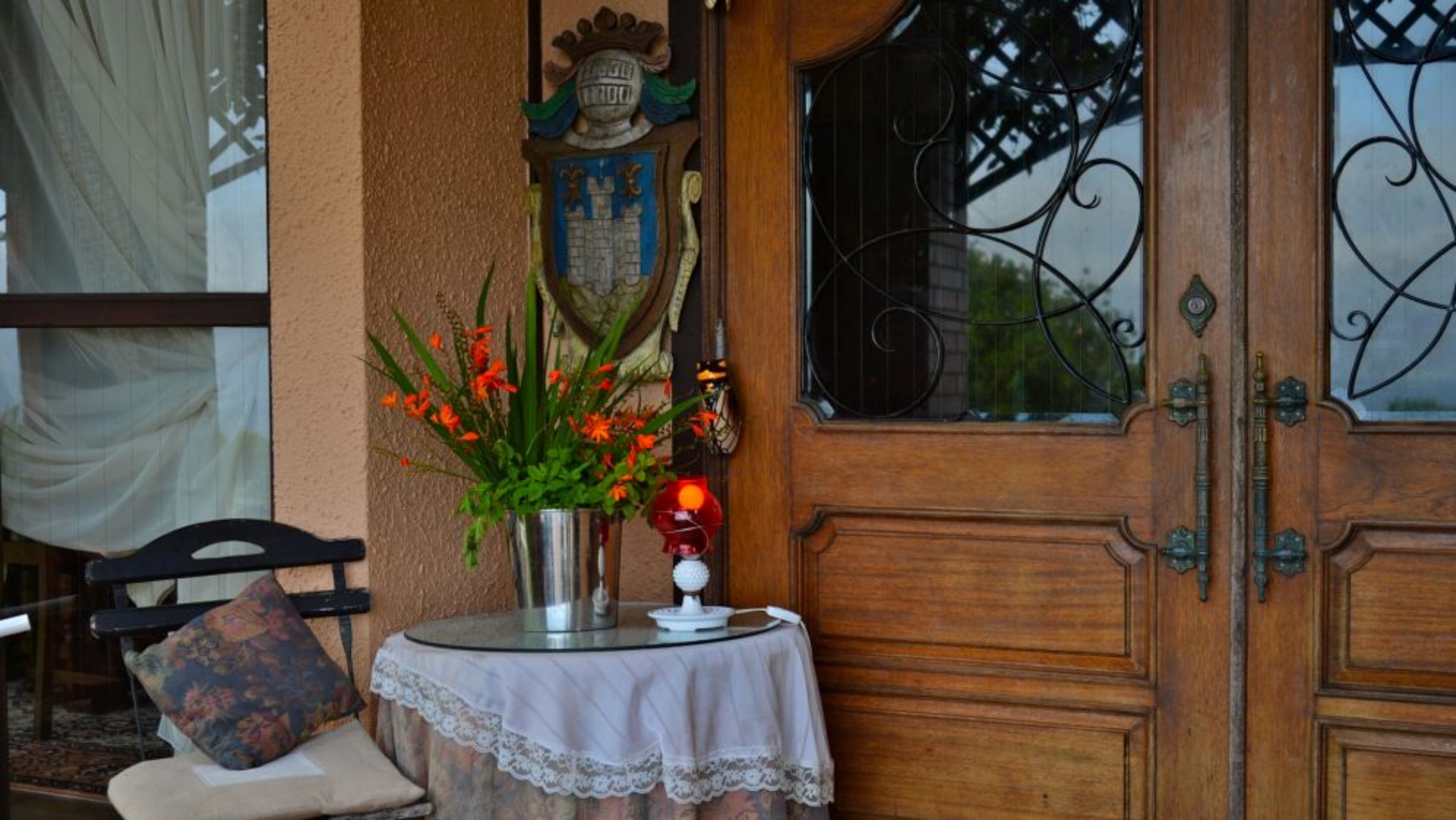 *【エントランス】ヨーロピアンな趣漂うエントランス