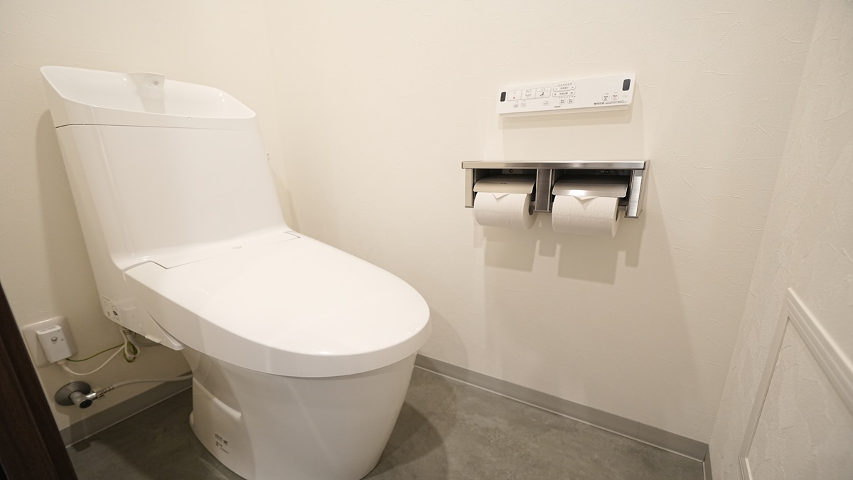 ウォシュレット付きトイレ