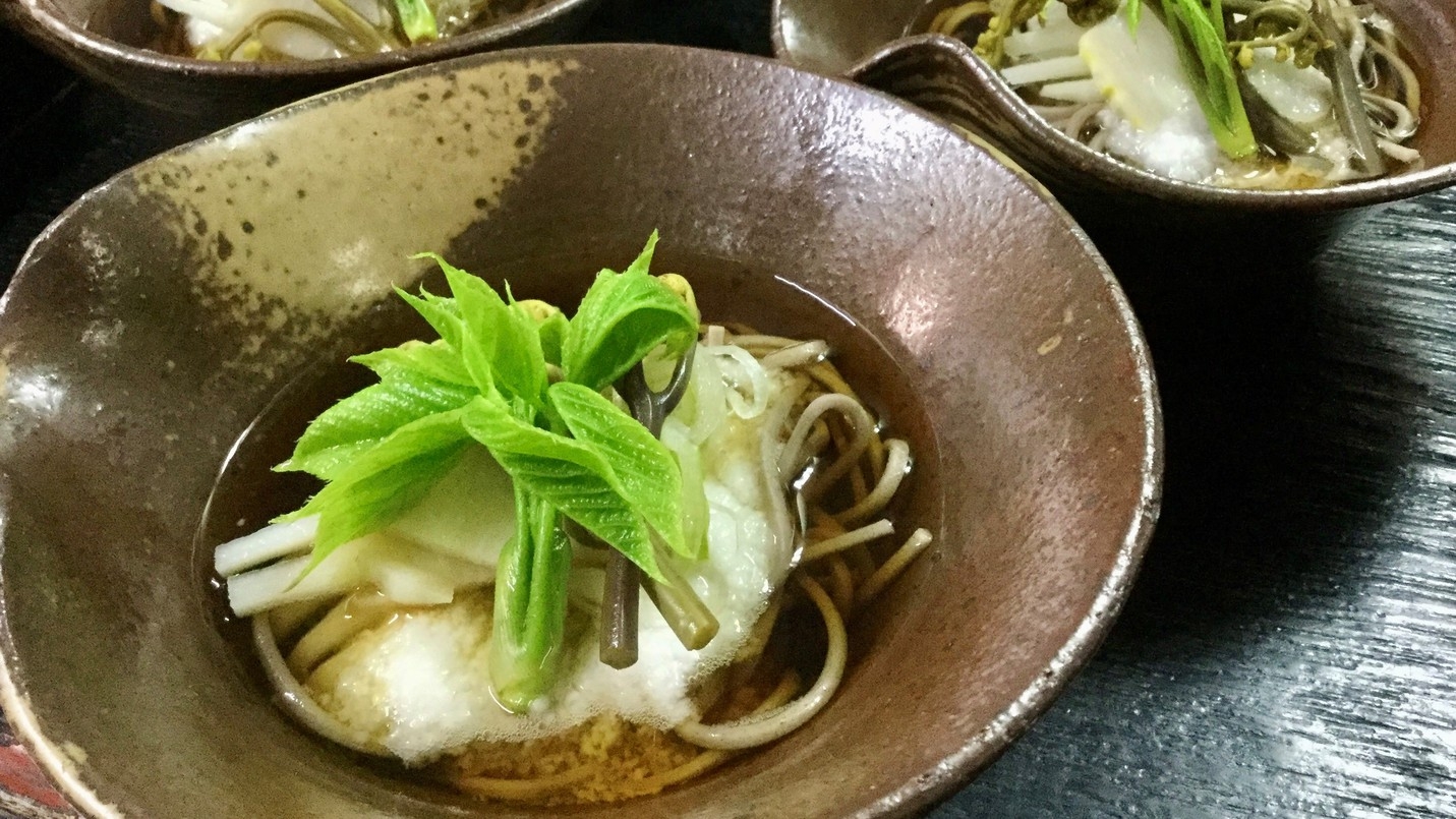 地元旬食材で山の宿の創作会席コース　