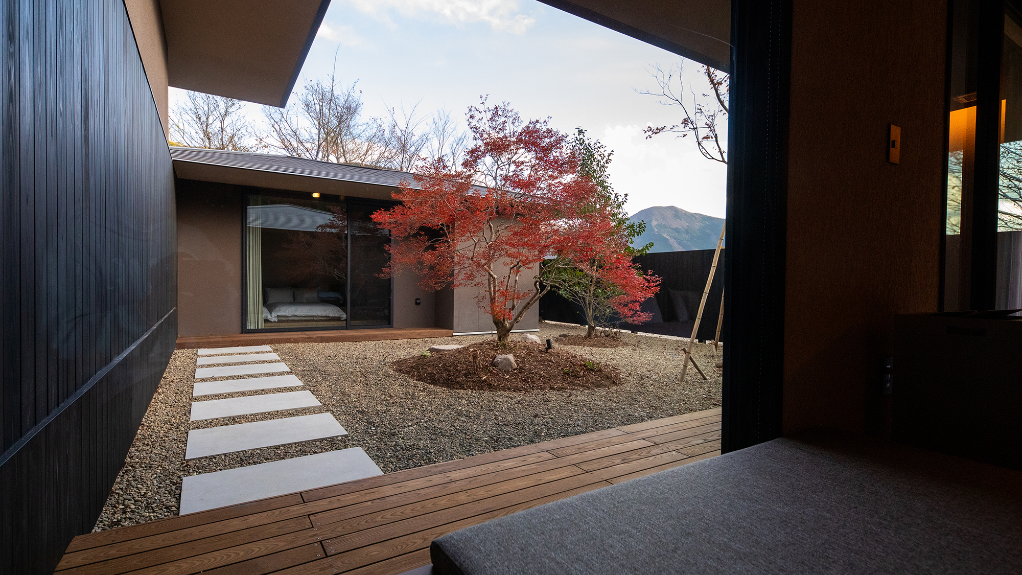 MODA 05. 四季の移ろいを独占できるプライベート空間