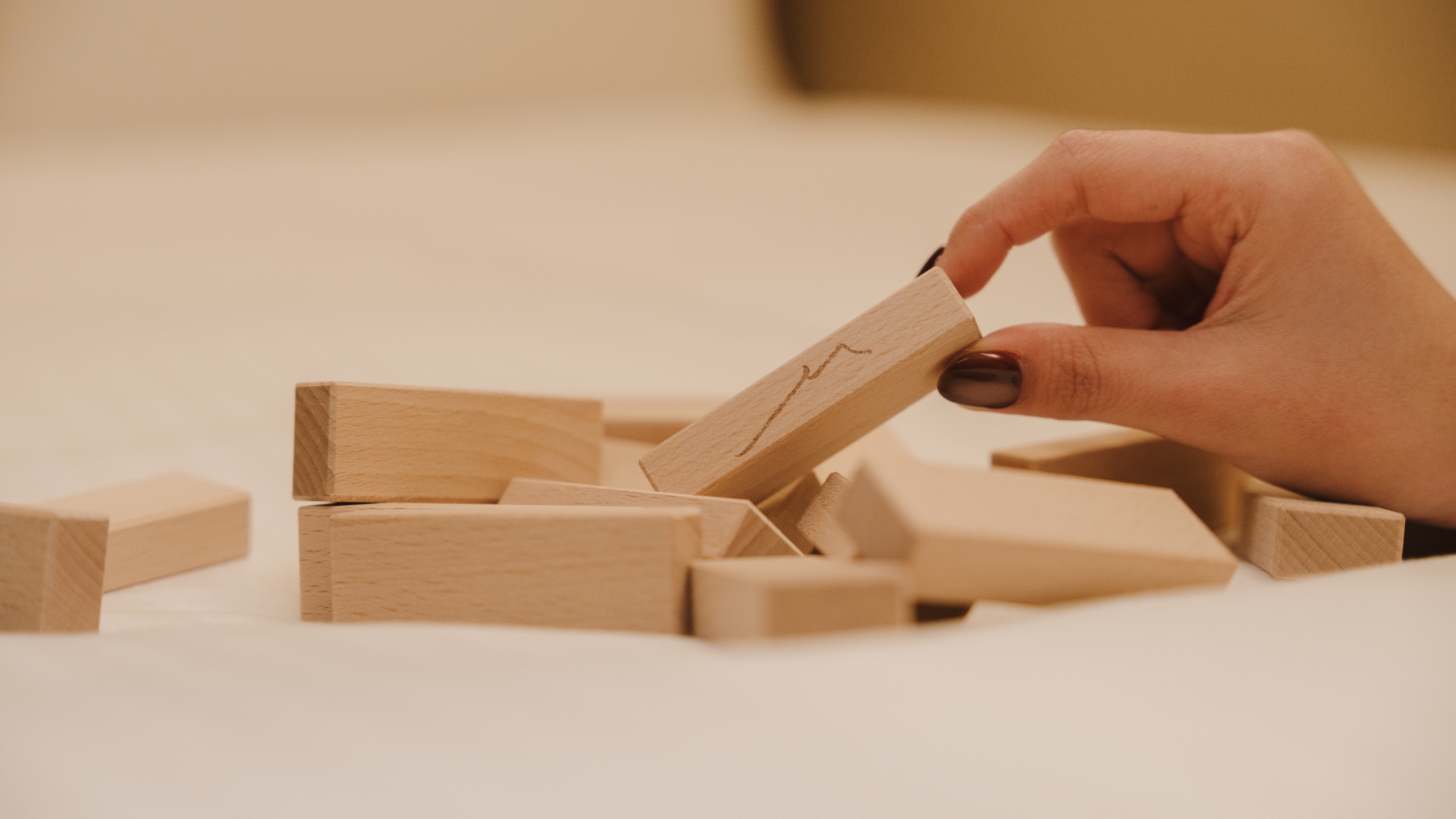 Image.部屋を出なくていい夜も、悪くない。