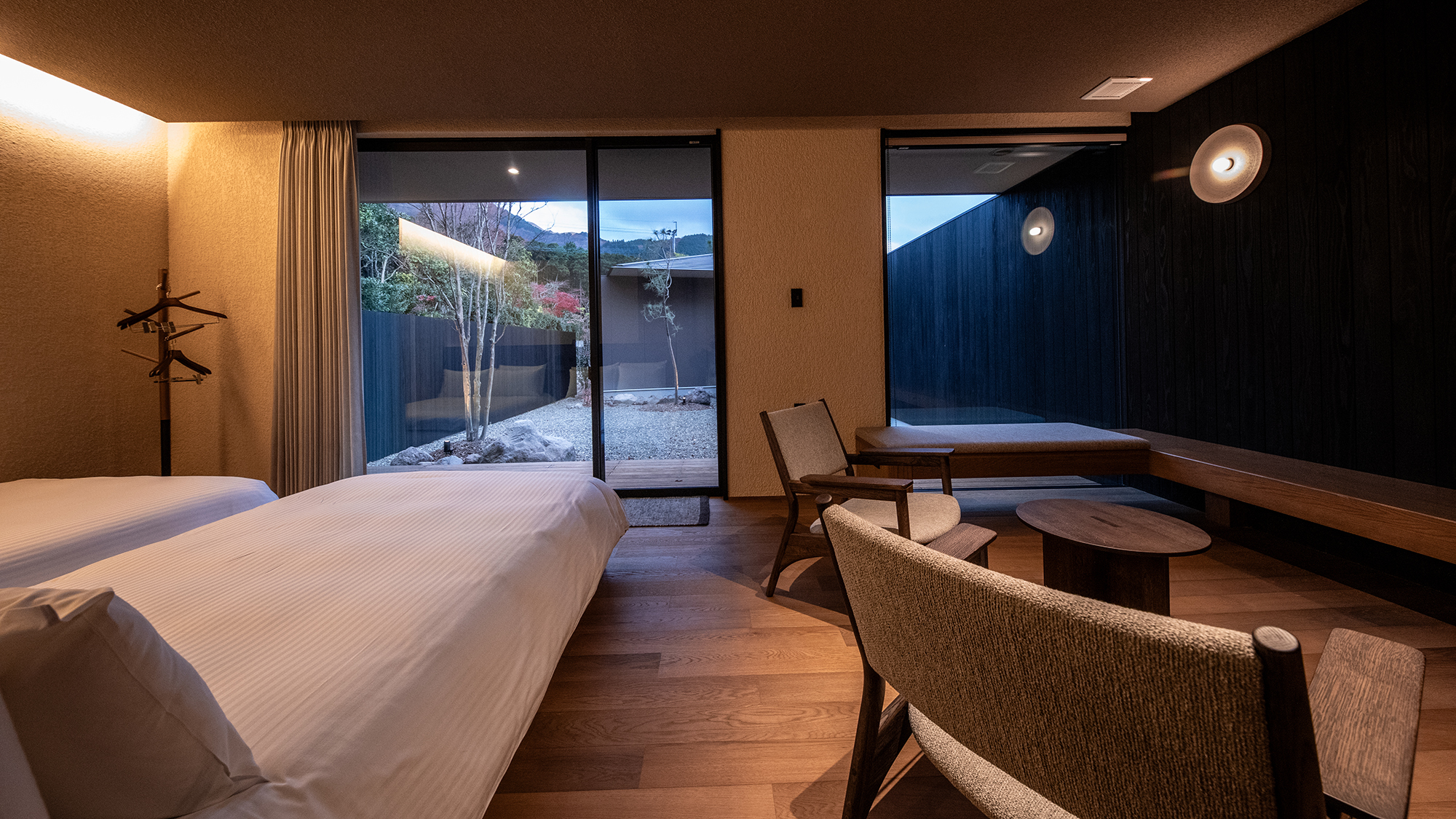 MODA 01. / MODA 02. 自然の気配を感じる、やさしいひととき