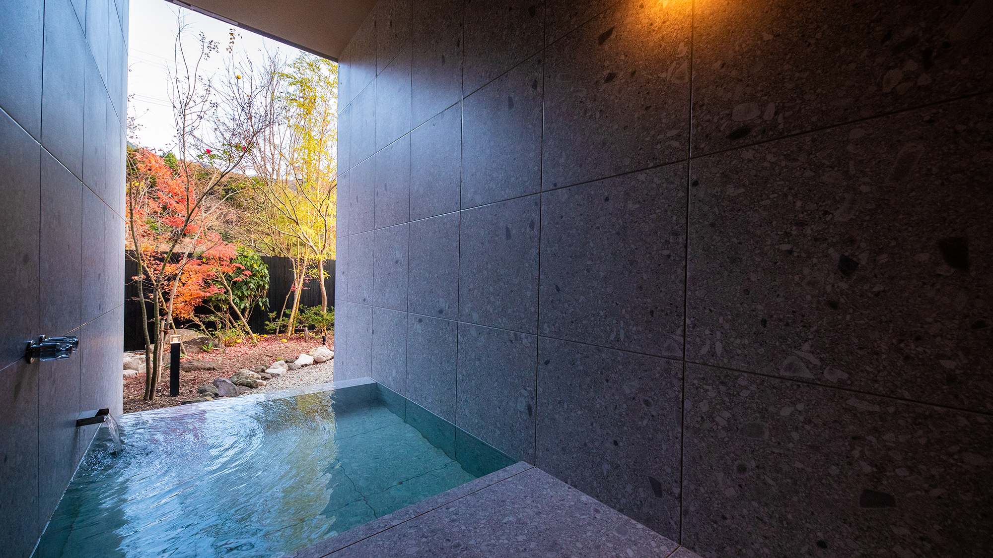 MODA 03. 景色を眺めながら、ただ静かに過ごす贅沢