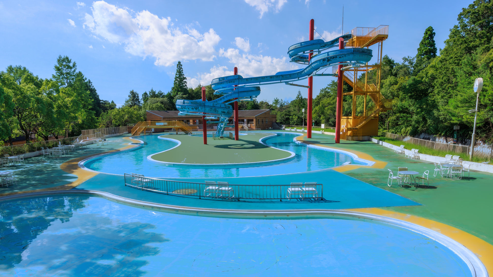 敷地内【千の杜】屋外プール（夏季限定）