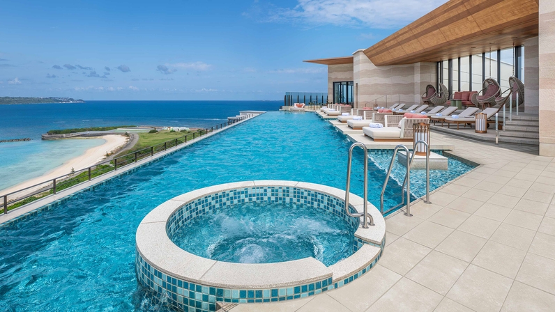【早期割引】7日前までの予約がお得！絶景のインフィニティプール・ヒルトンのプールも遊び放題★部屋のみ