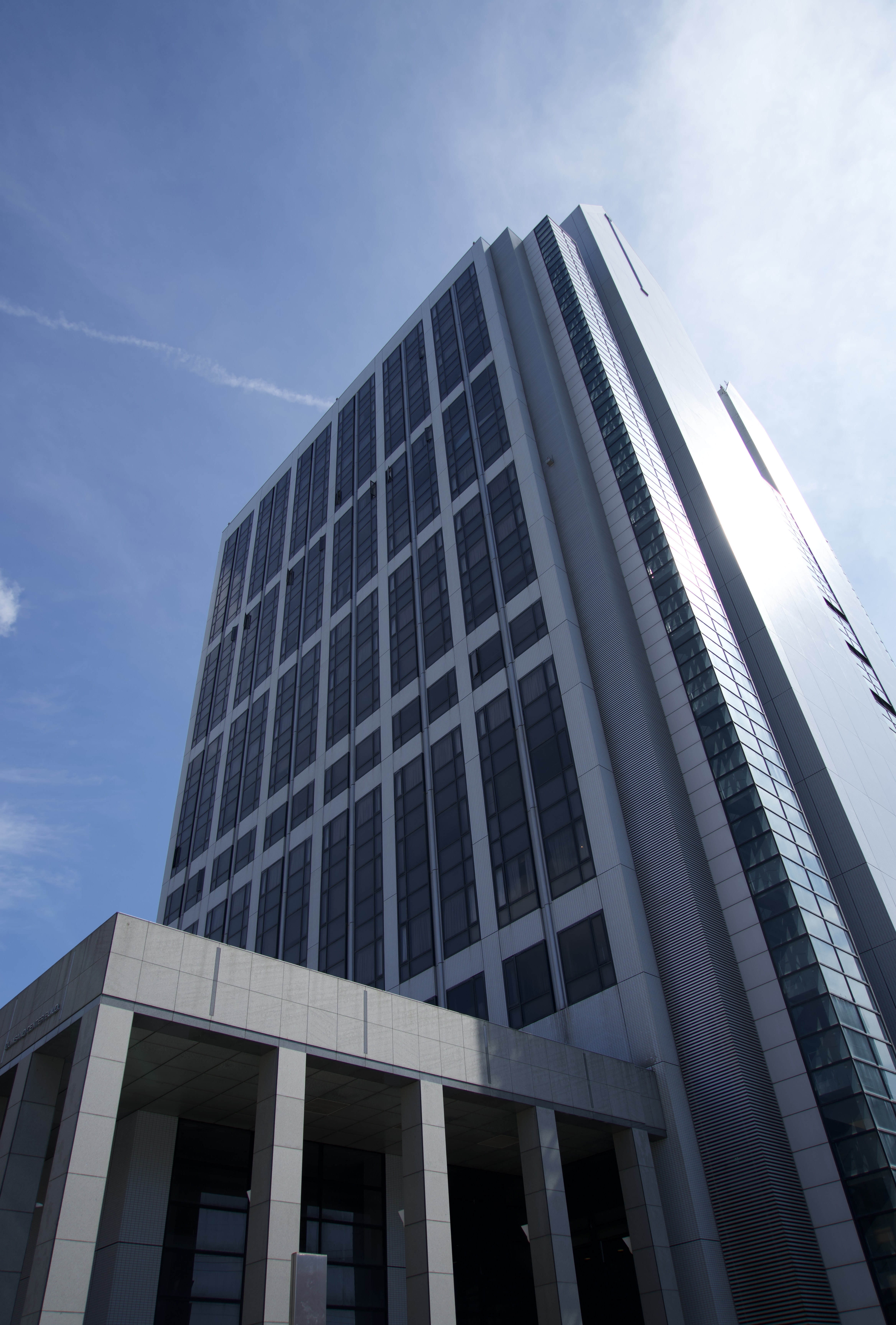 泉佐野センタービルです。