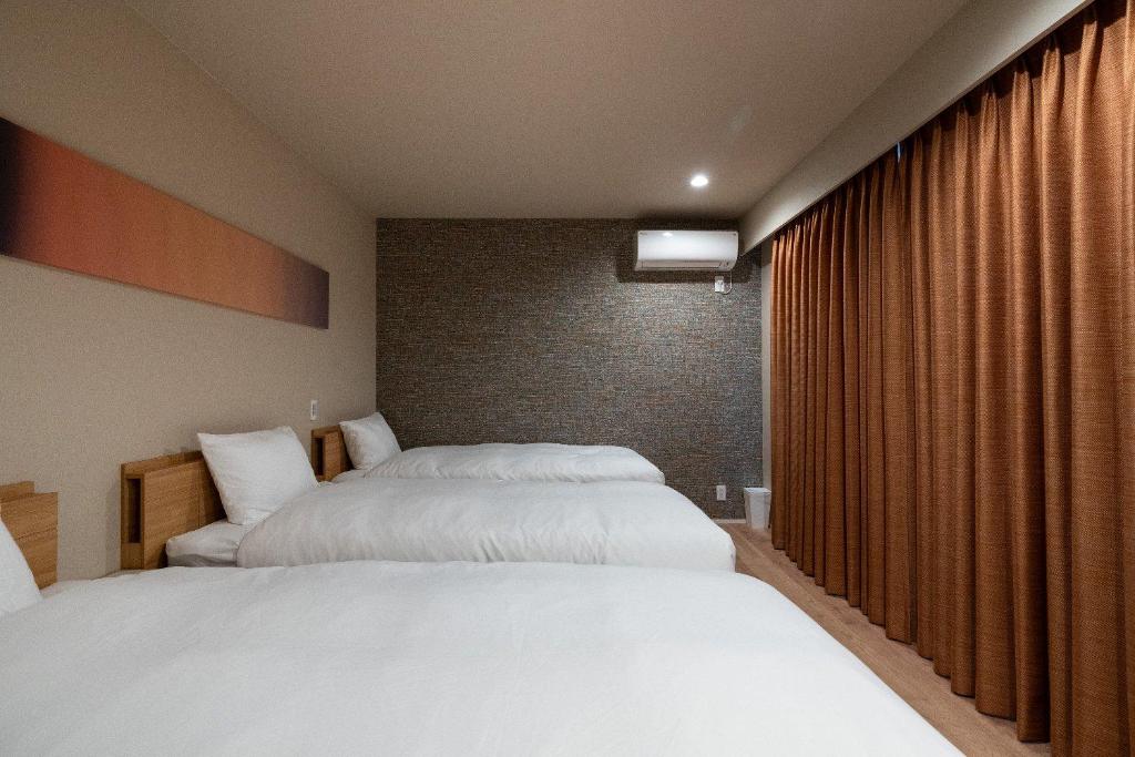 【茜】ベッドルーム