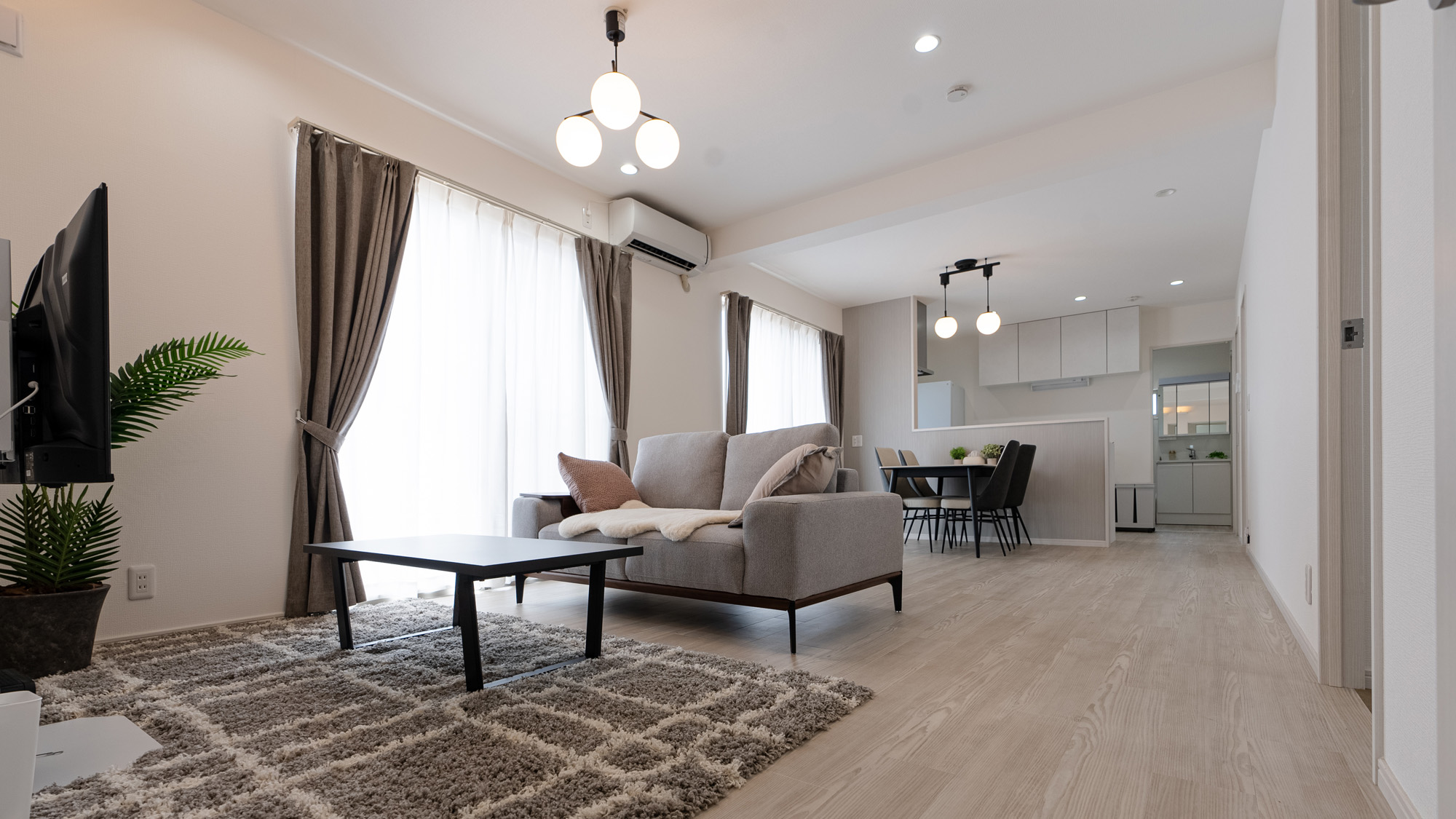 リビングダイニング