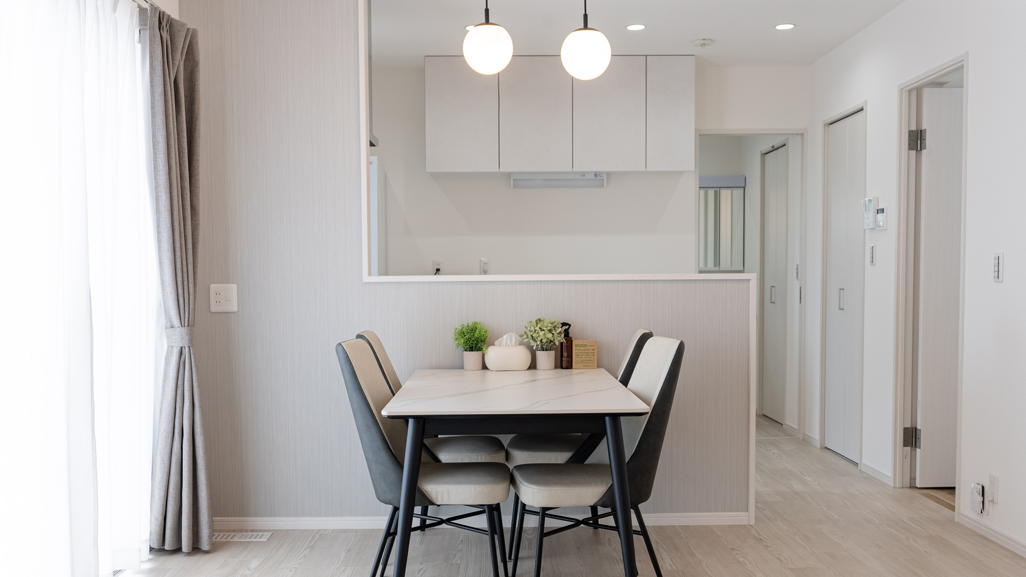 リビングダイニング