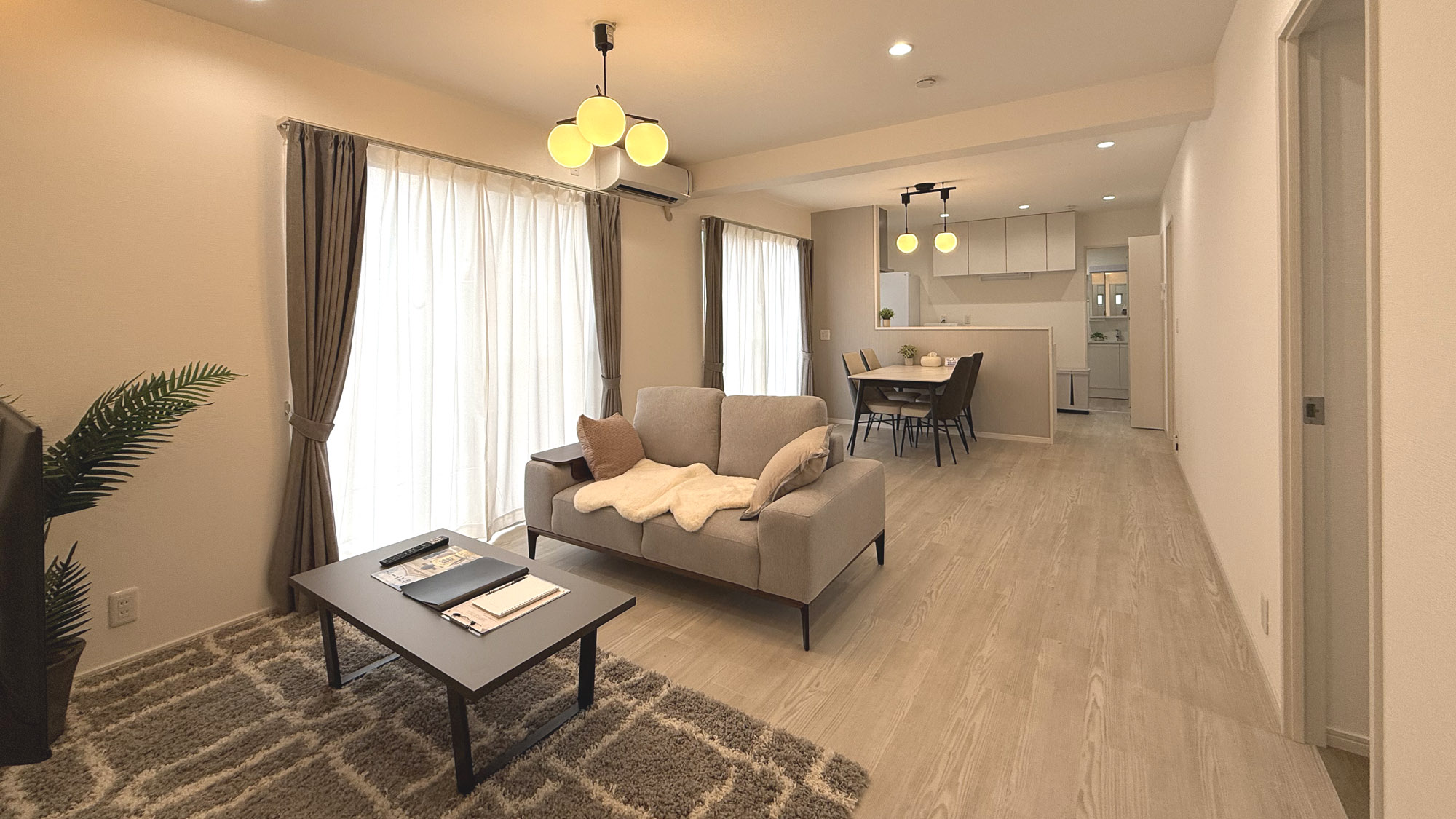 リビングダイニング