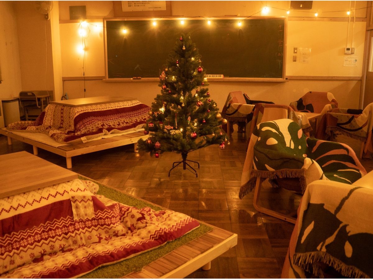 【素泊まり】小学校に泊まる！冬も安心★暖房完備