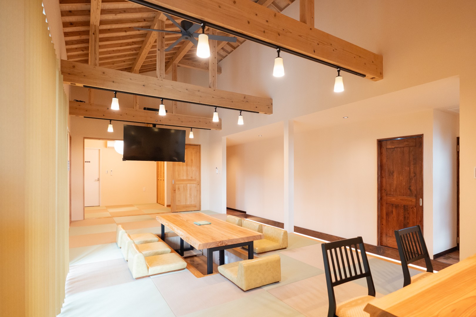 リビングダイニング