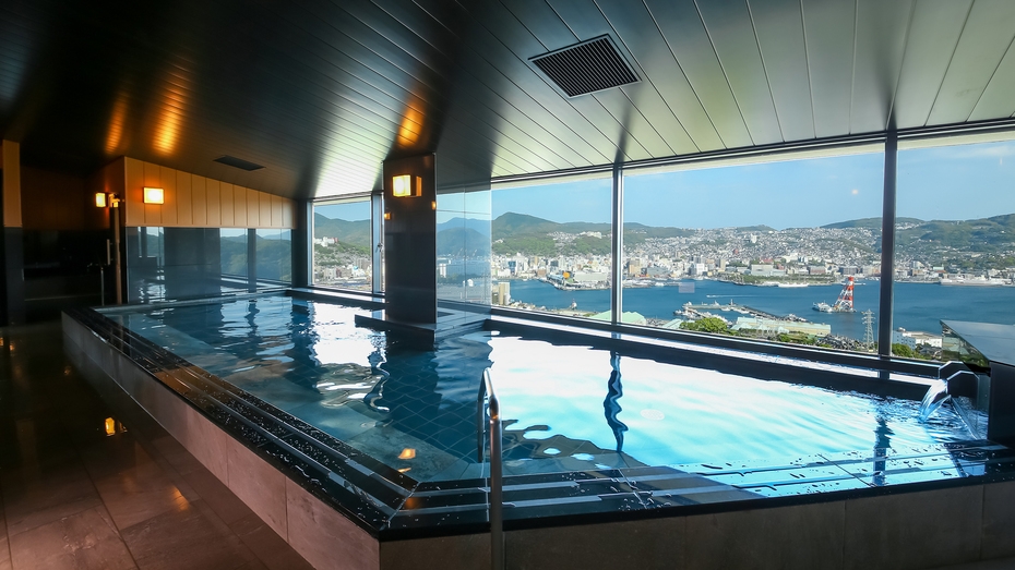 【1泊2食付】世界新三大夜景を堪能する温泉宿 基本バイキングプラン