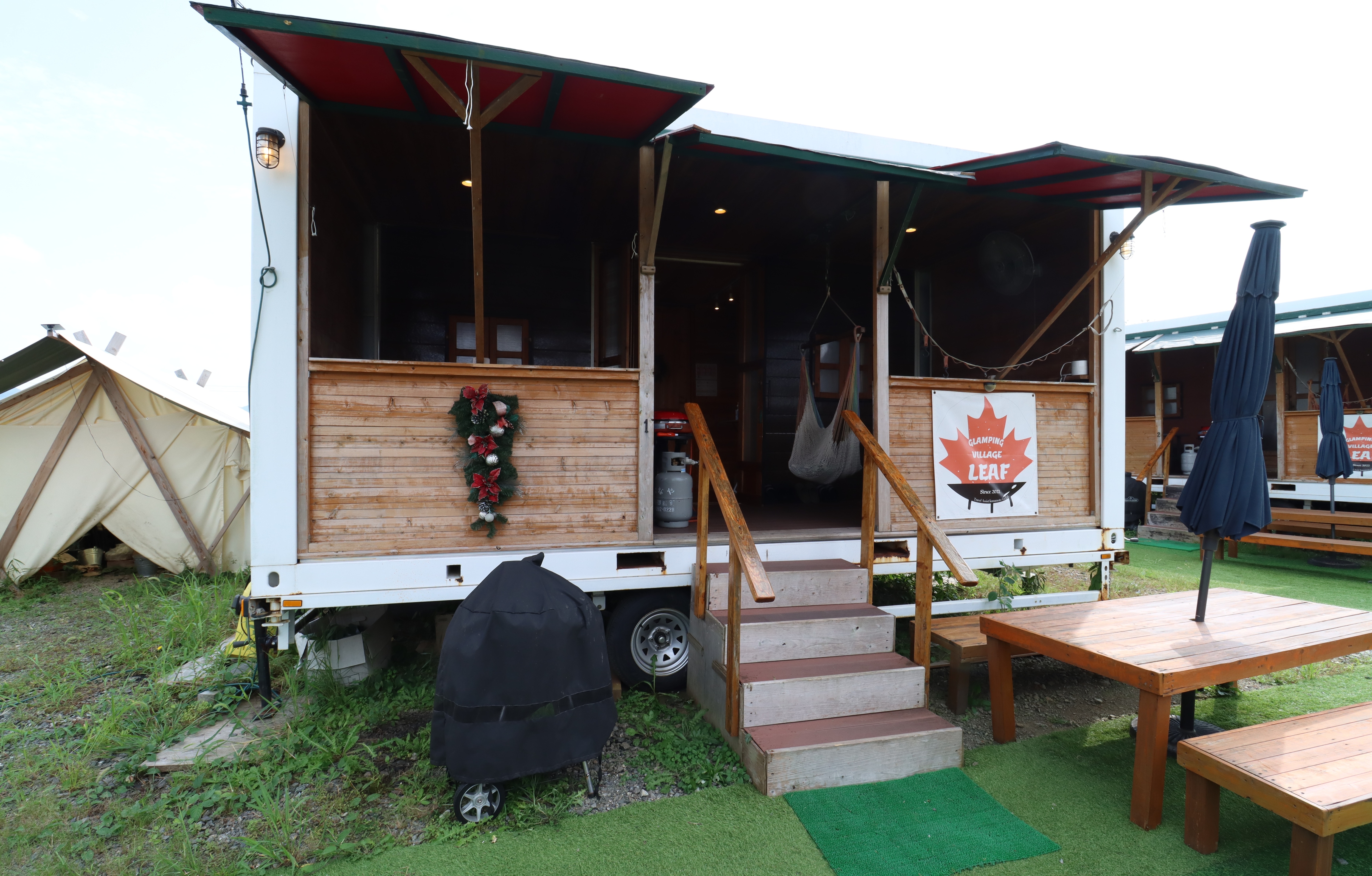 Ｇｌａｍｐｉｎｇ　Ｖｉｌｌａｇｅ　Ｌｅａｆ