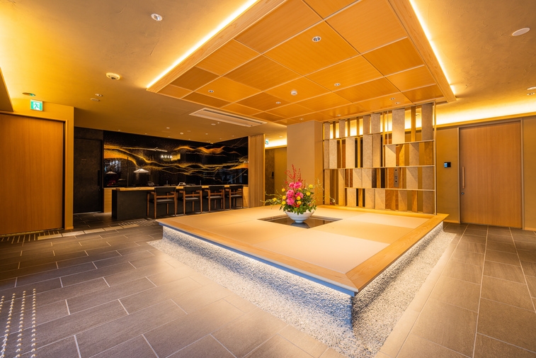 【開業記念】スパークリングワイン1本付きプラン  - 京の旬・「花かがみ」和朝食付き -