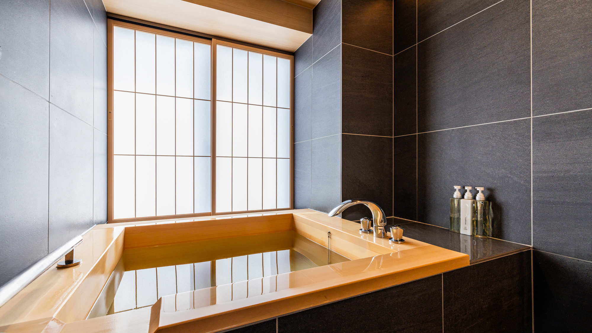 スーペリアツインベッドルーム