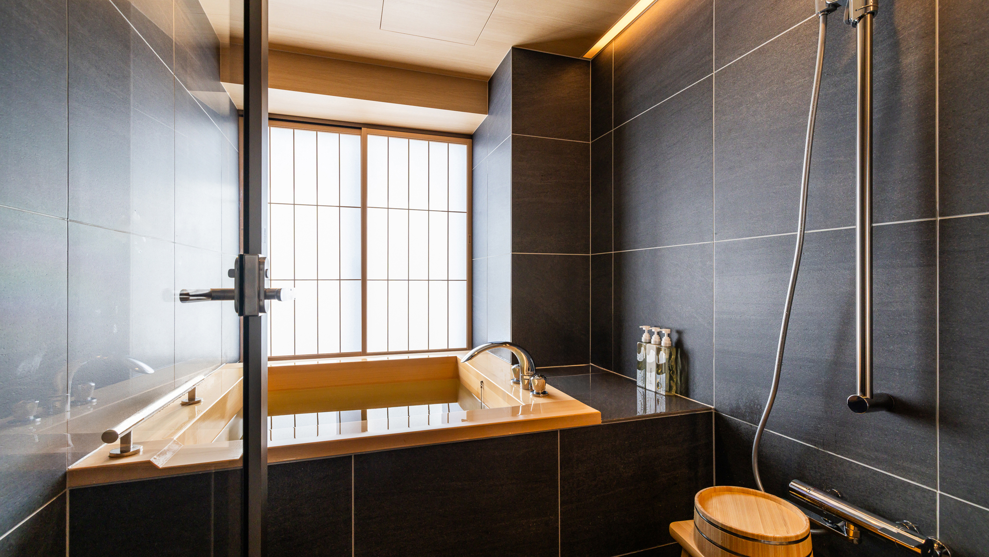 スーペリアツインベッドルーム