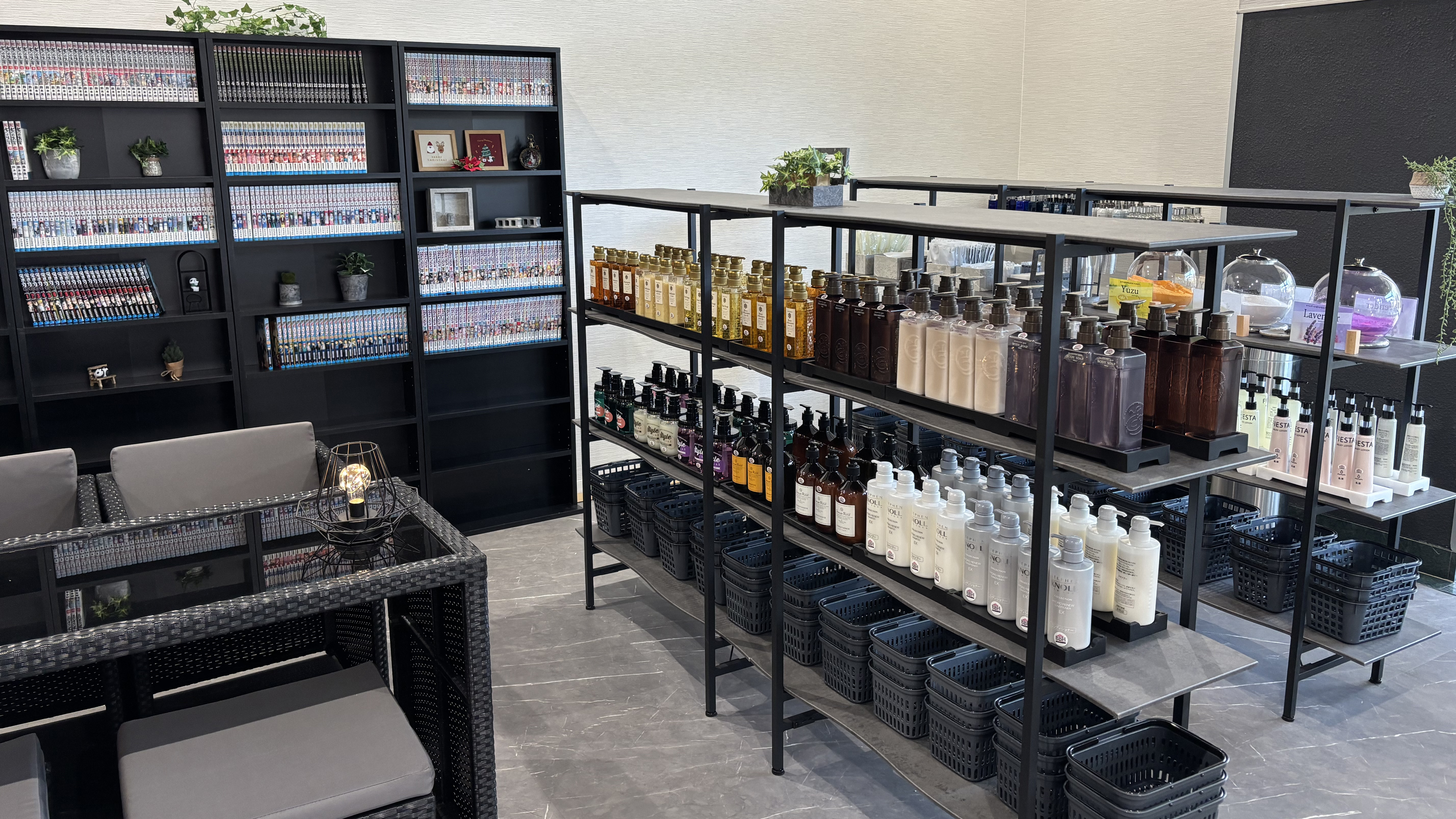 ロビー漫画コーナー