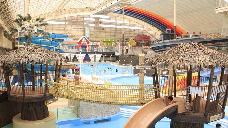 周辺観光　スパリゾートハワイアンズ（１）