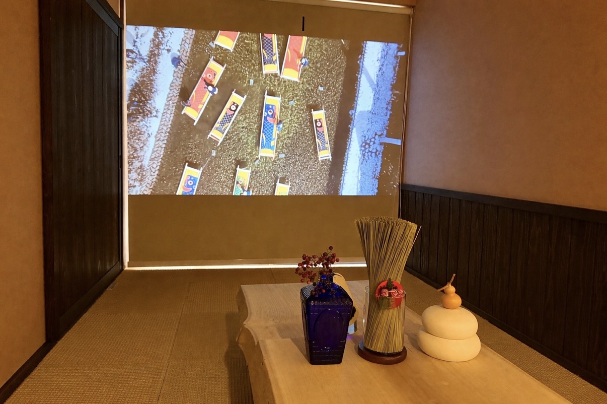 プロジェクター