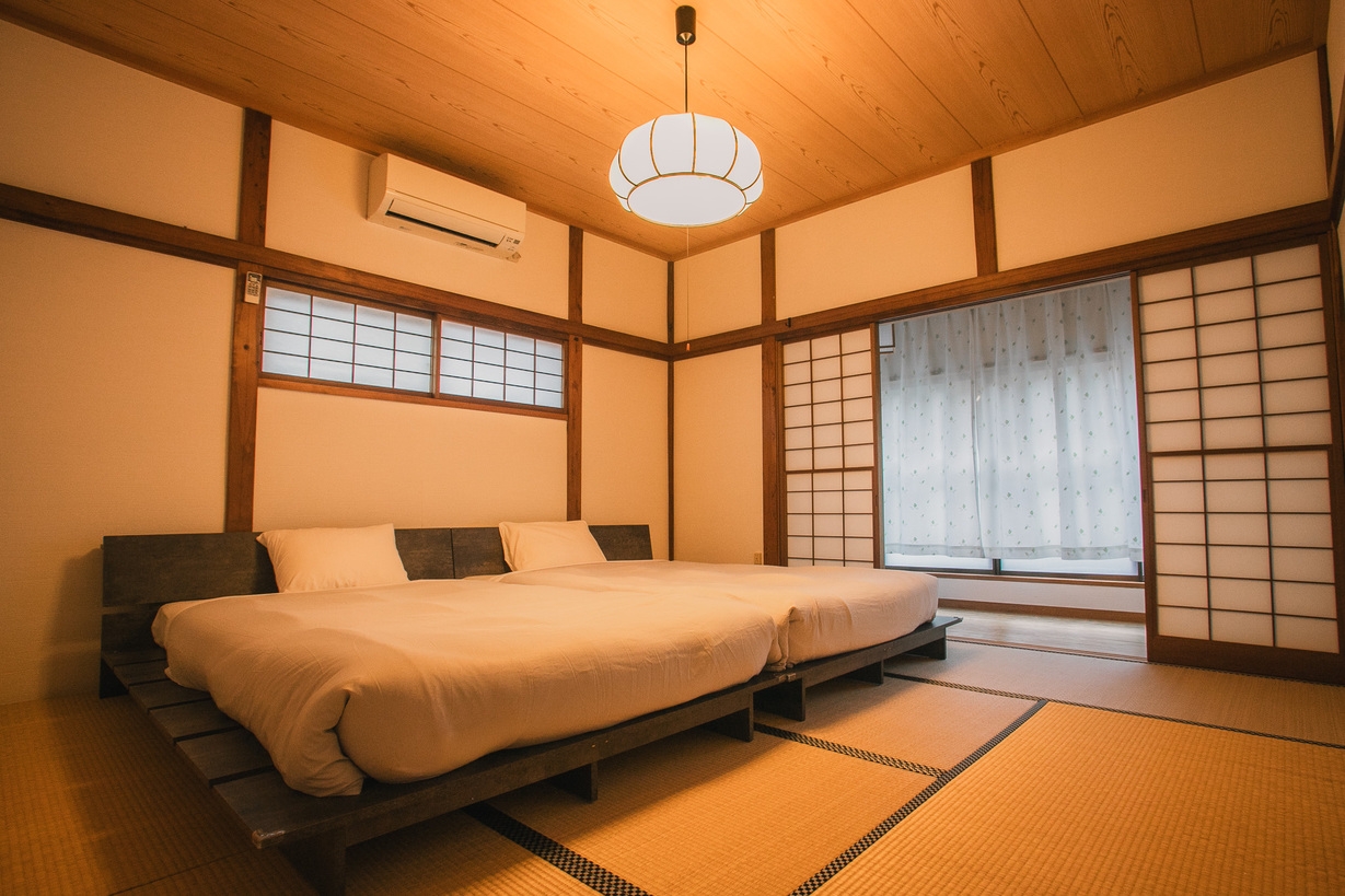 【2026年1月リニューアル】港町・熱海網代の源泉掛流し温泉つき古民家｜家族や友人とプライベート貸切