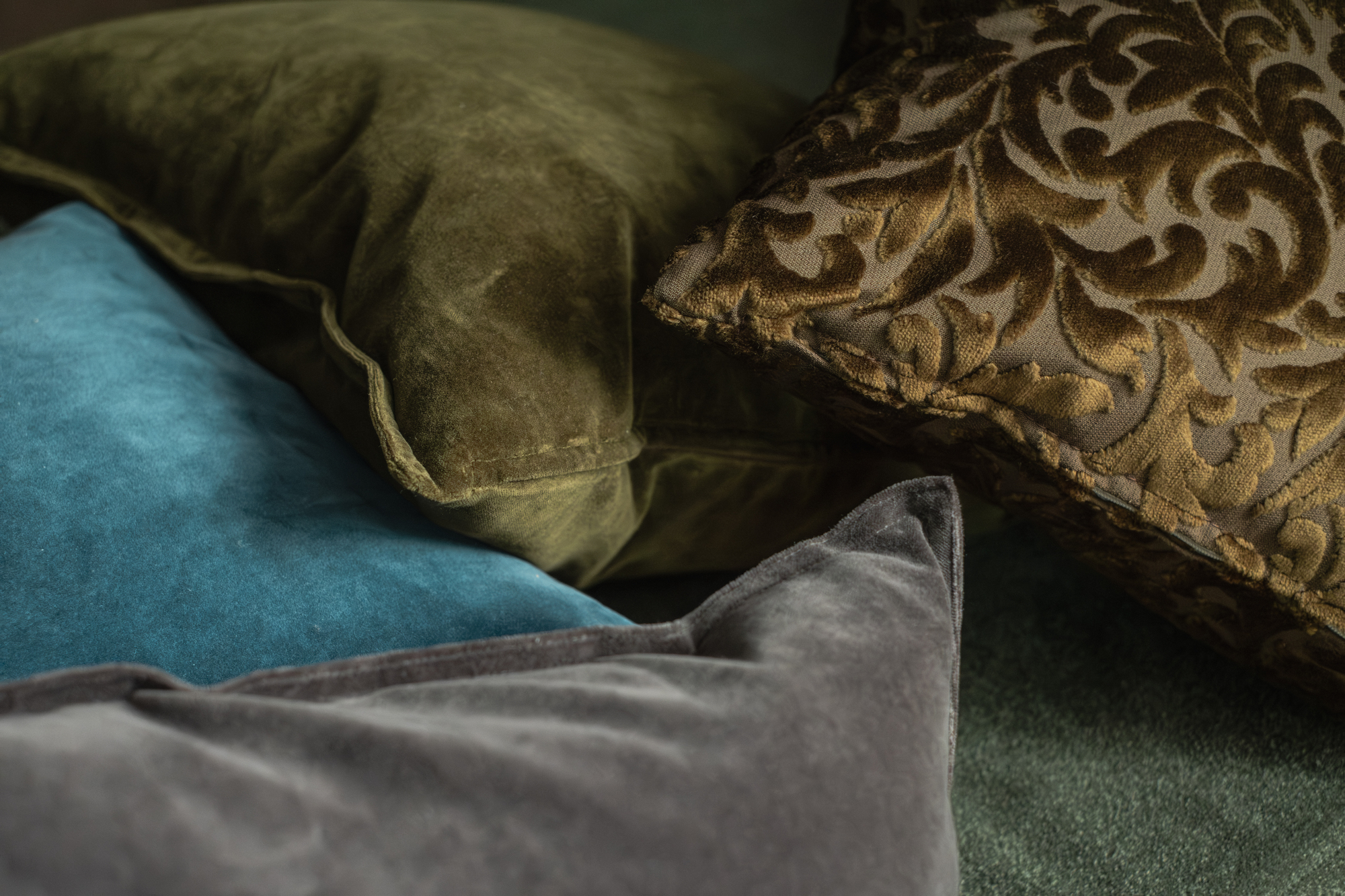 内装に合わせたクッション