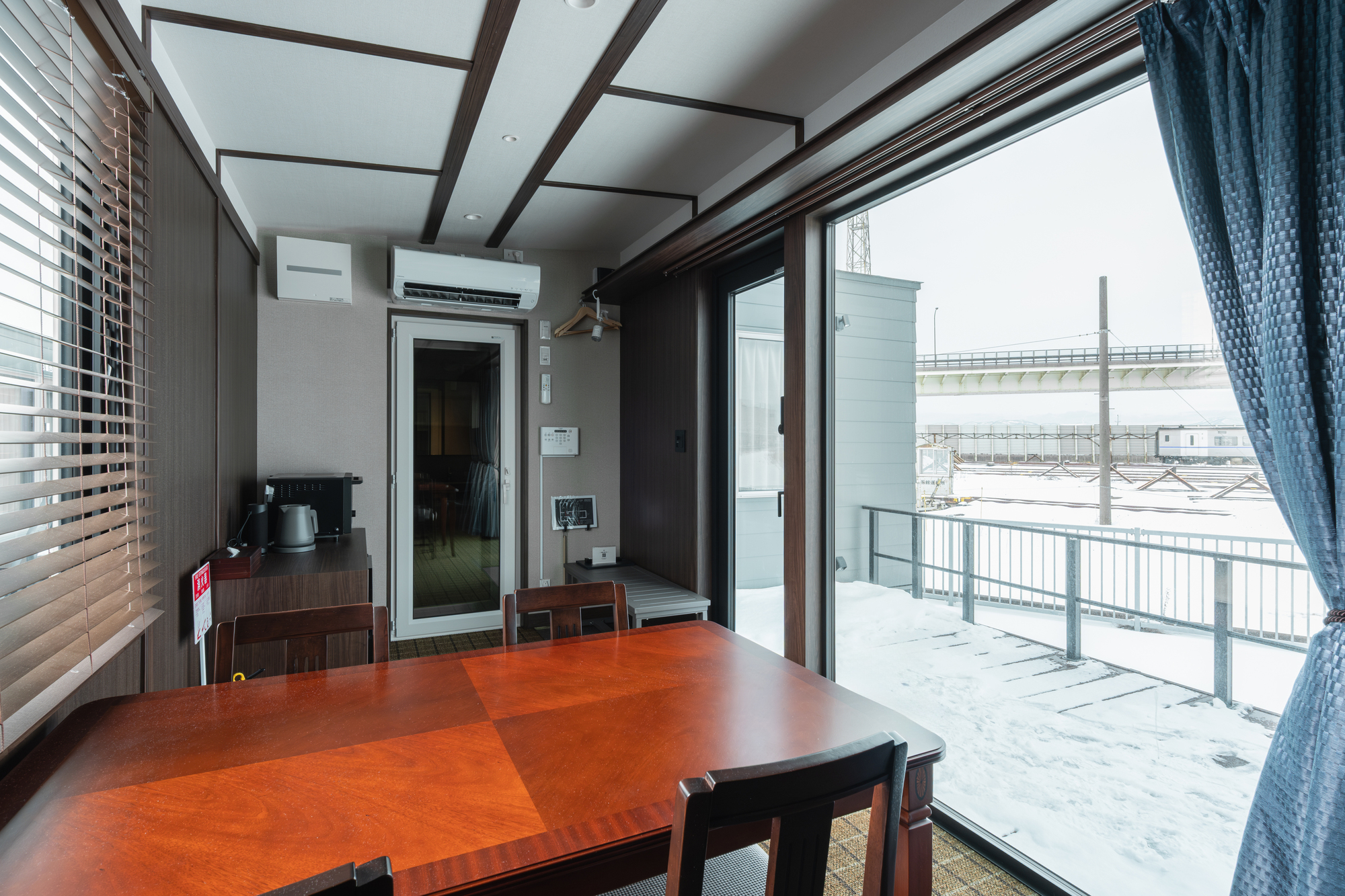 全部屋トレインビュー・転車台ビュー