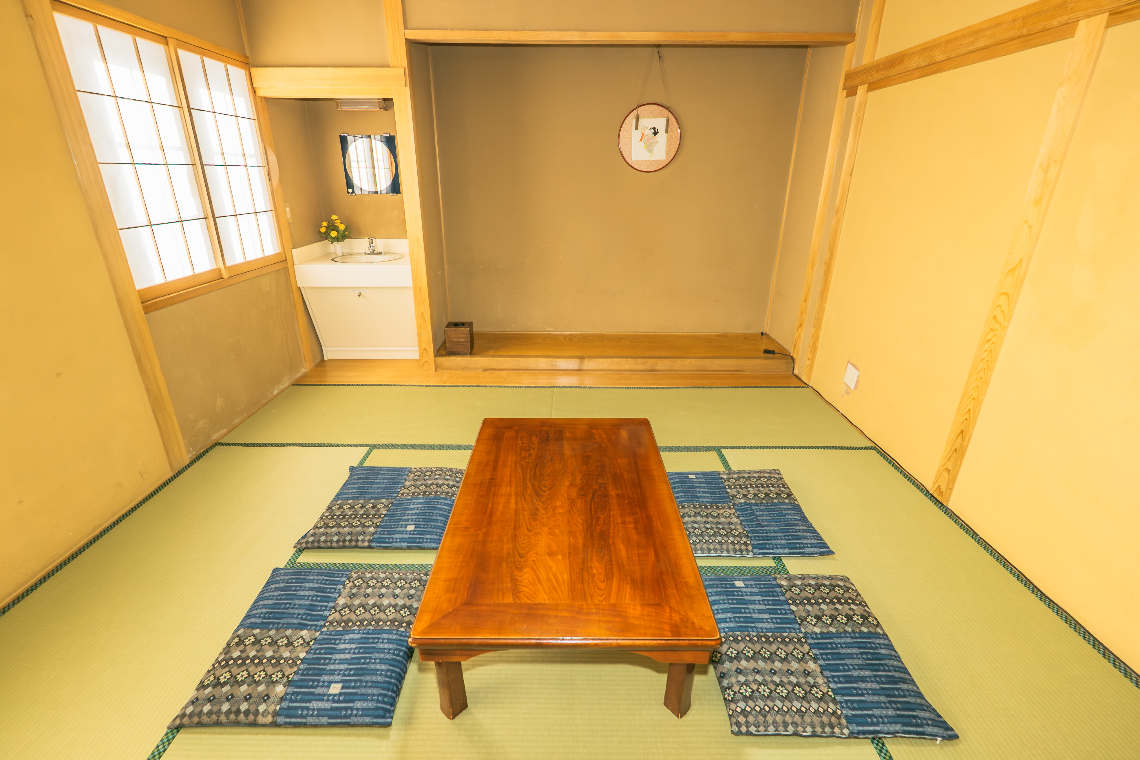 和室　お布団なので添い寝も安心（布団4組まで）