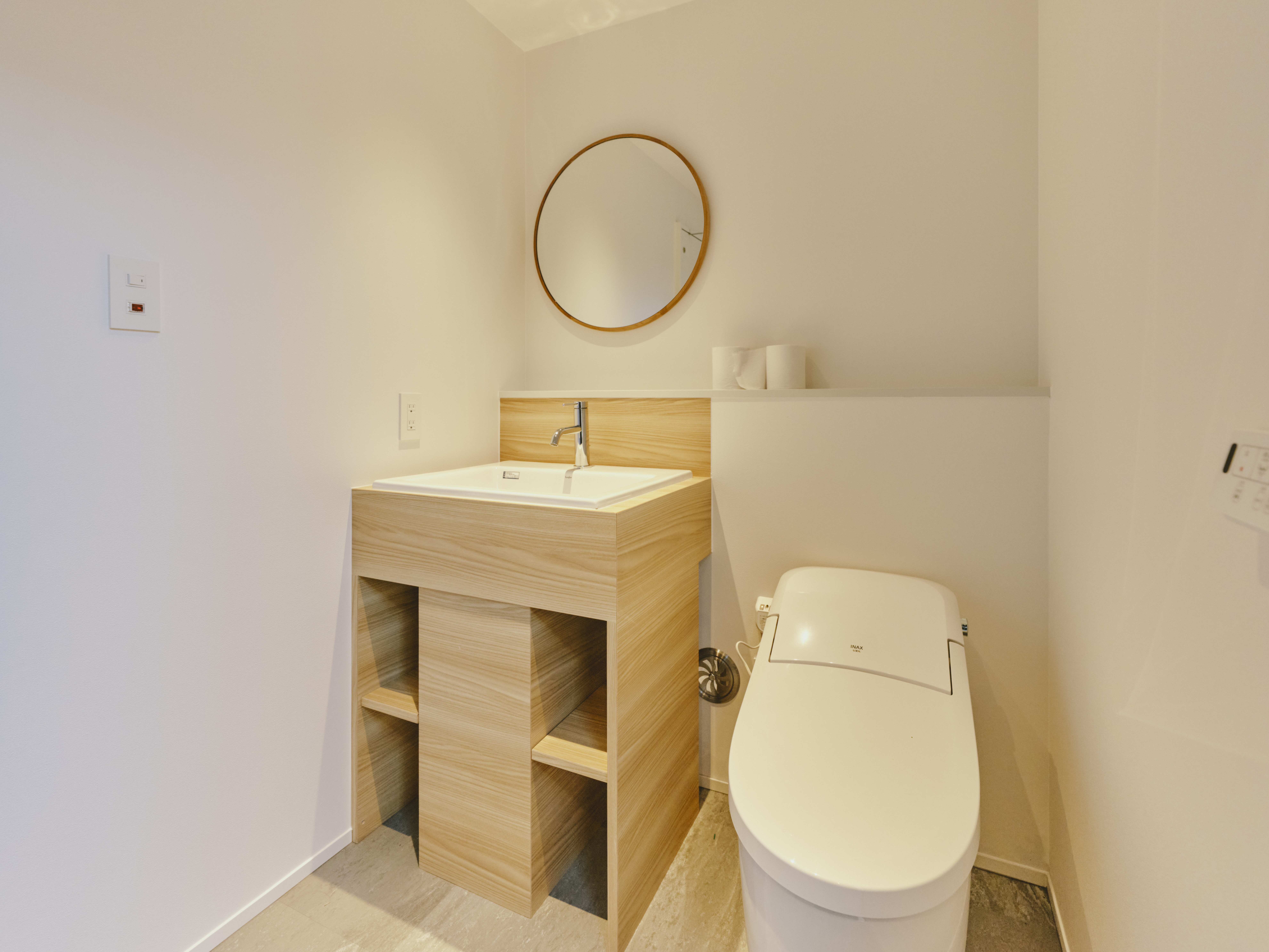 【アルプスビュー Standard Villa】洗面所・トイレ