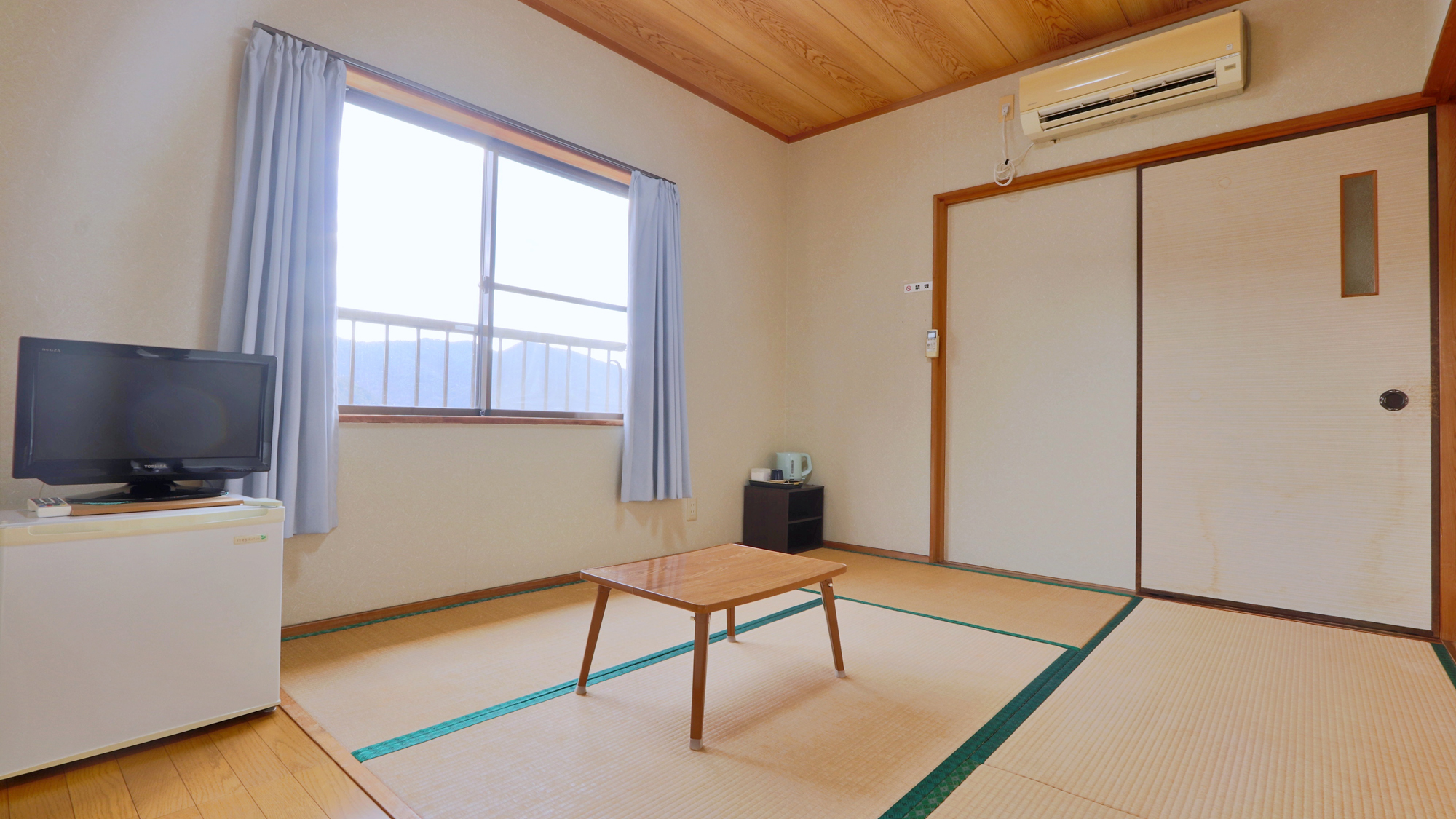 【客室】2Fコンパクト和室4.5畳 バス・トイレ付