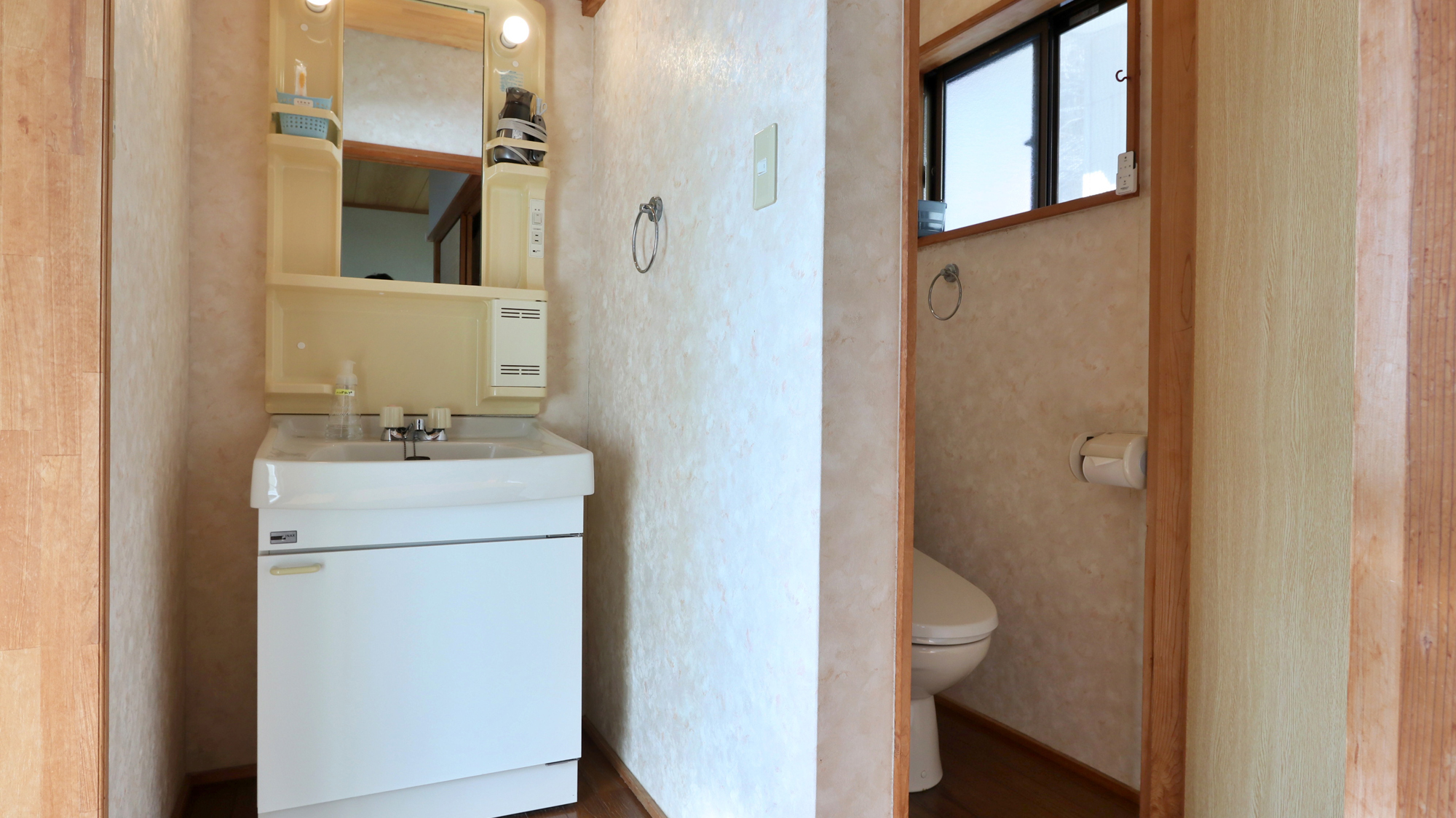 【客室】2Fコンパクト和室4.5畳 バス・トイレ付 