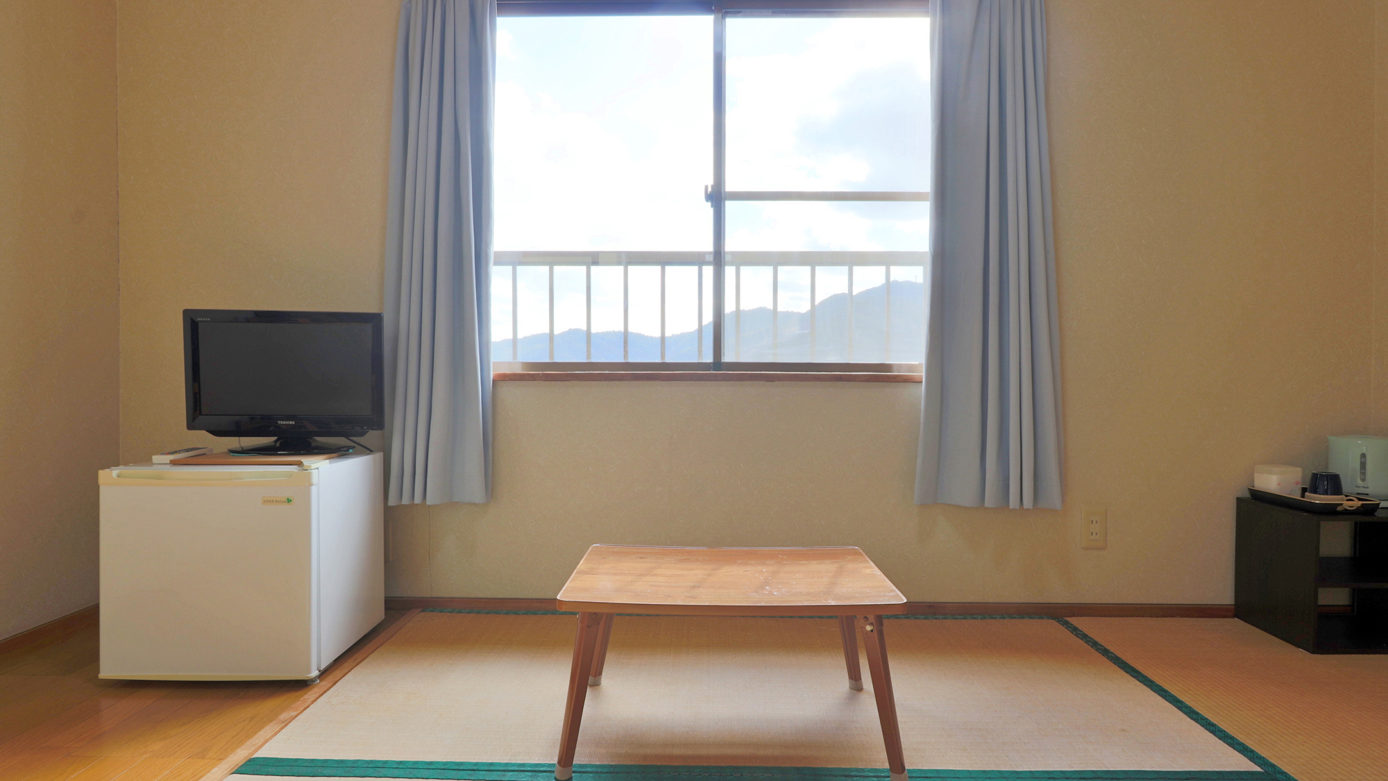 【客室】2Fコンパクト和室4.5畳 バス・トイレ付