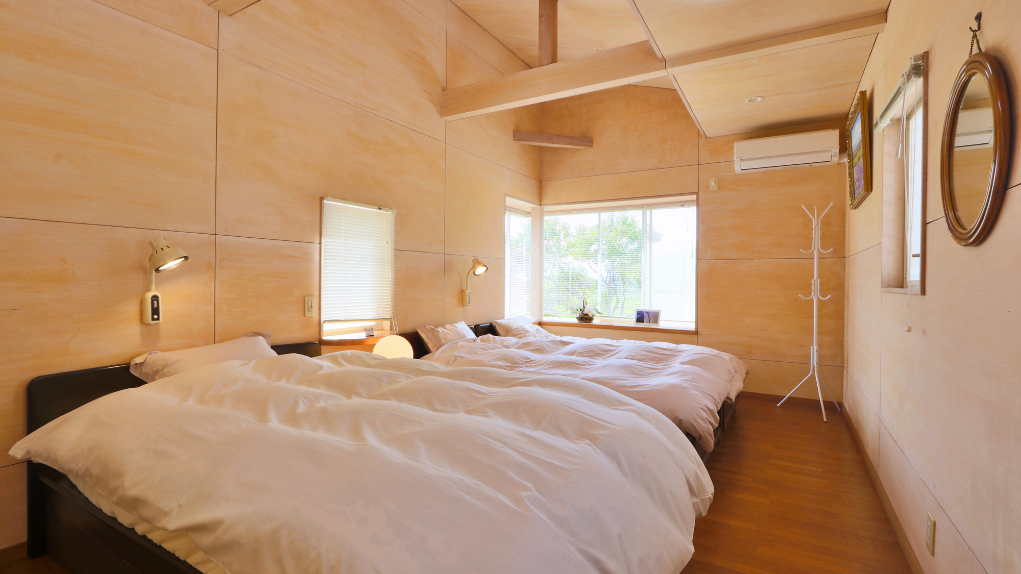 【ベッドルーム】シンプルで落ち着いた空間 