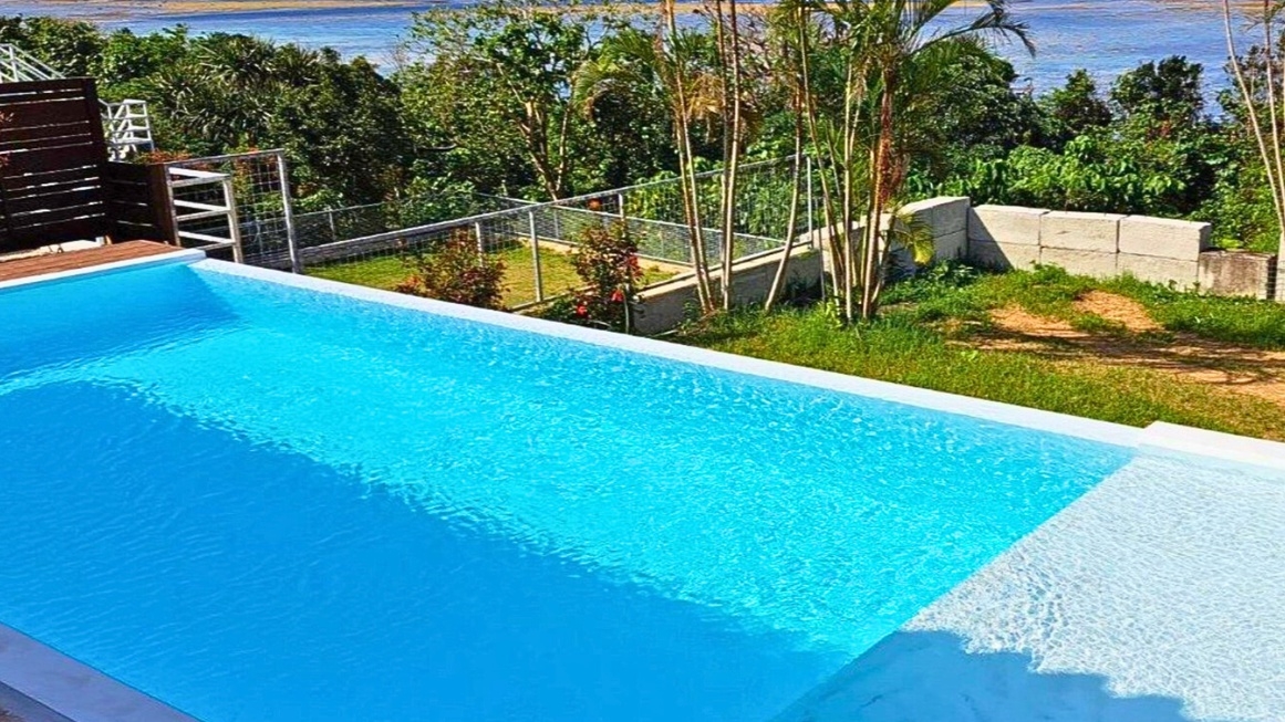 【早割 10％OFF】60日前予約でお得  川平湾を望むプライベートプール付き一棟貸ヴィラ 朝食付き