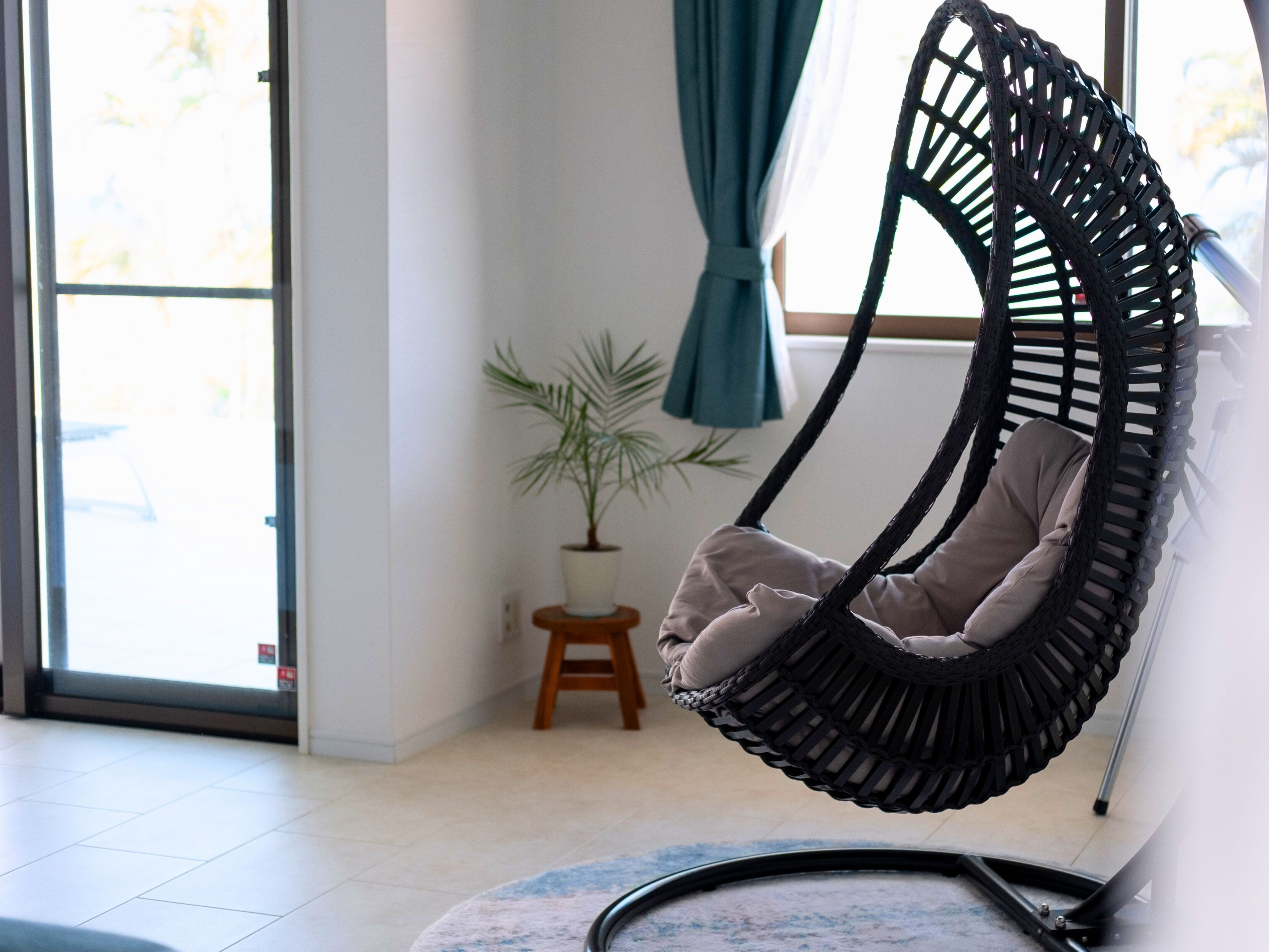 ゆったり寛げるハンギングチェア