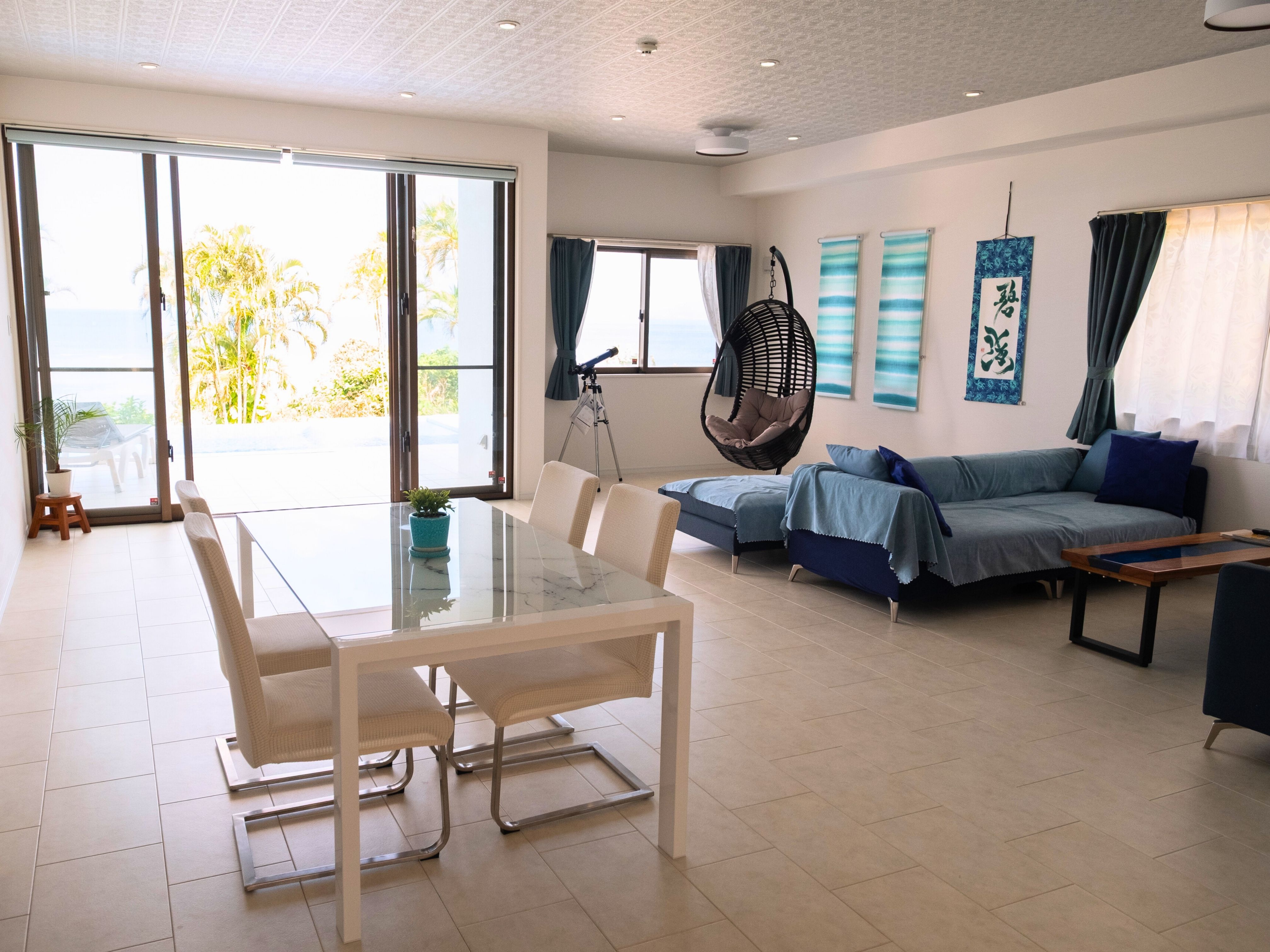 広々とした多目的リビング