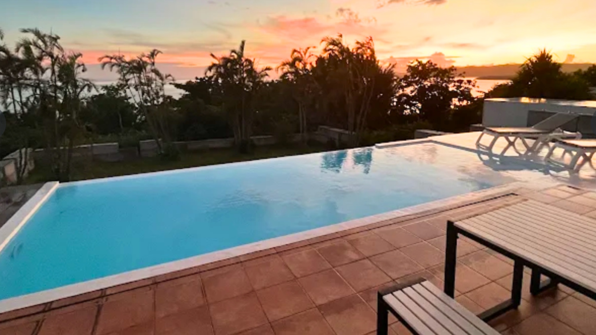 プライベートプール