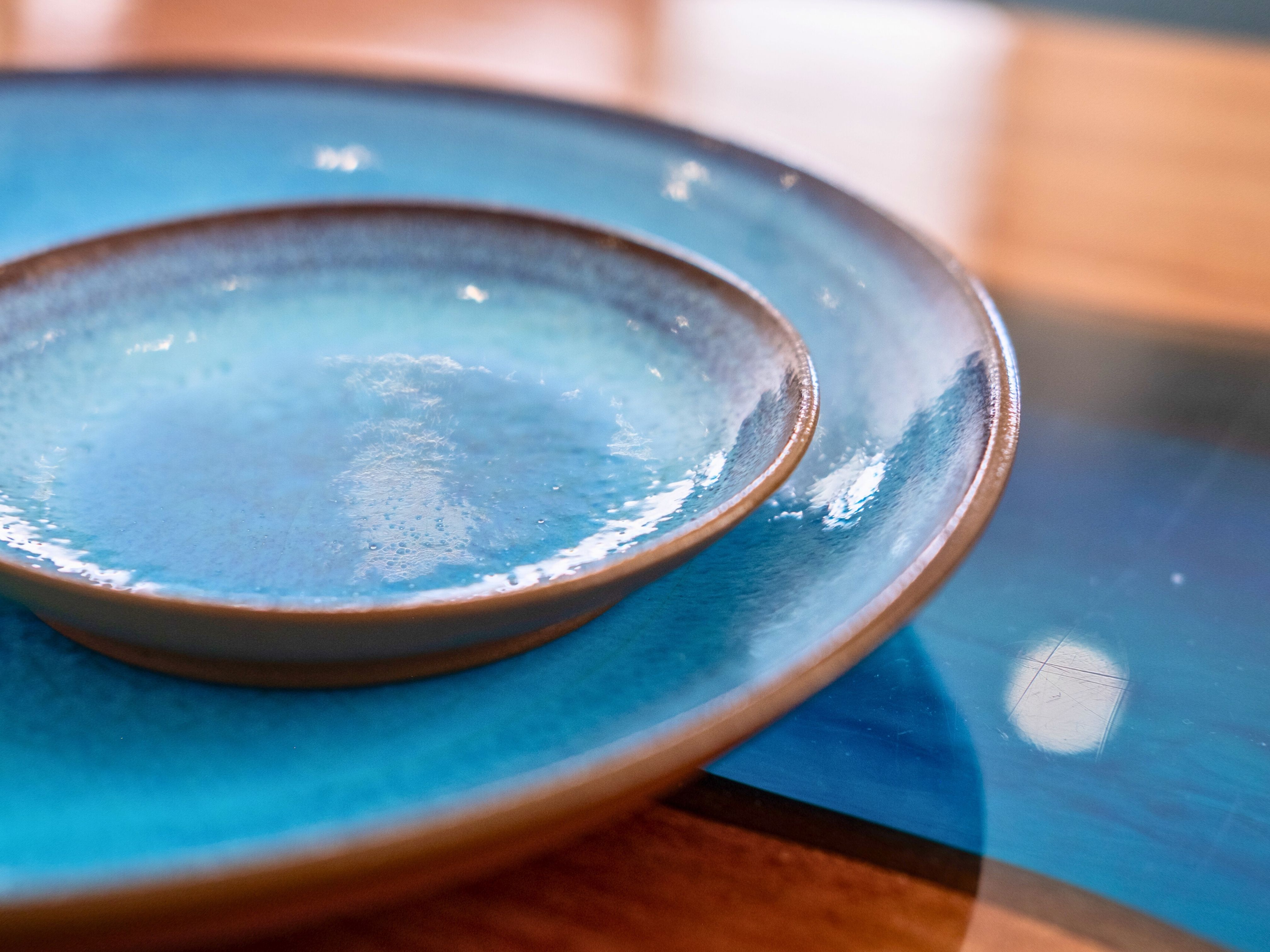 沖縄カラーの食器セット