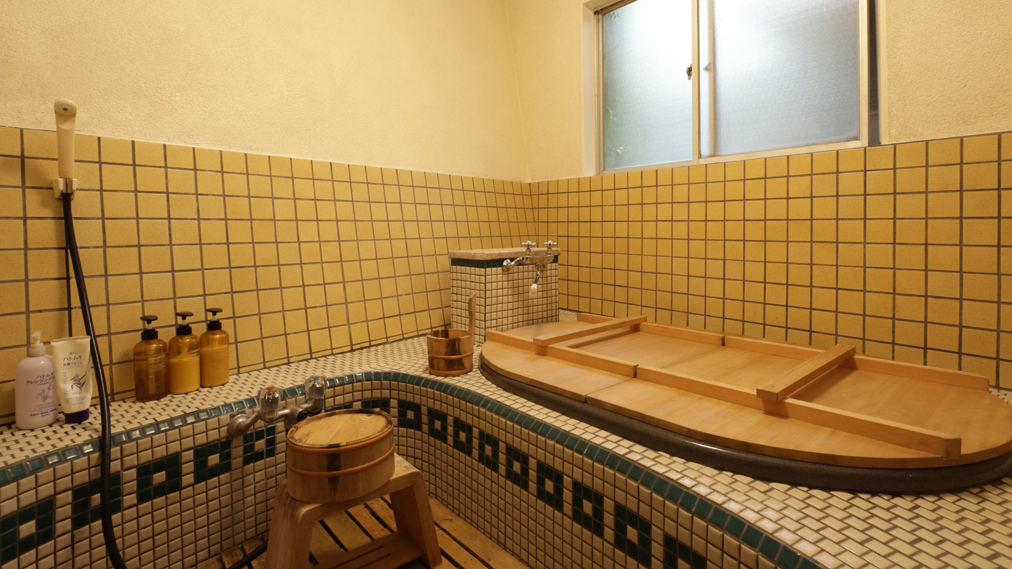 【素泊り】風情のある木造三階建◇気分は物語の主人公♪純和室とキングサイズベッドの贅沢空間☆