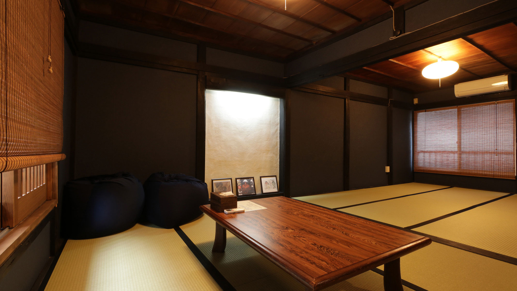 客室_二階は和室スペース。大人数の場合はこちらも寝室としてご利用ください*