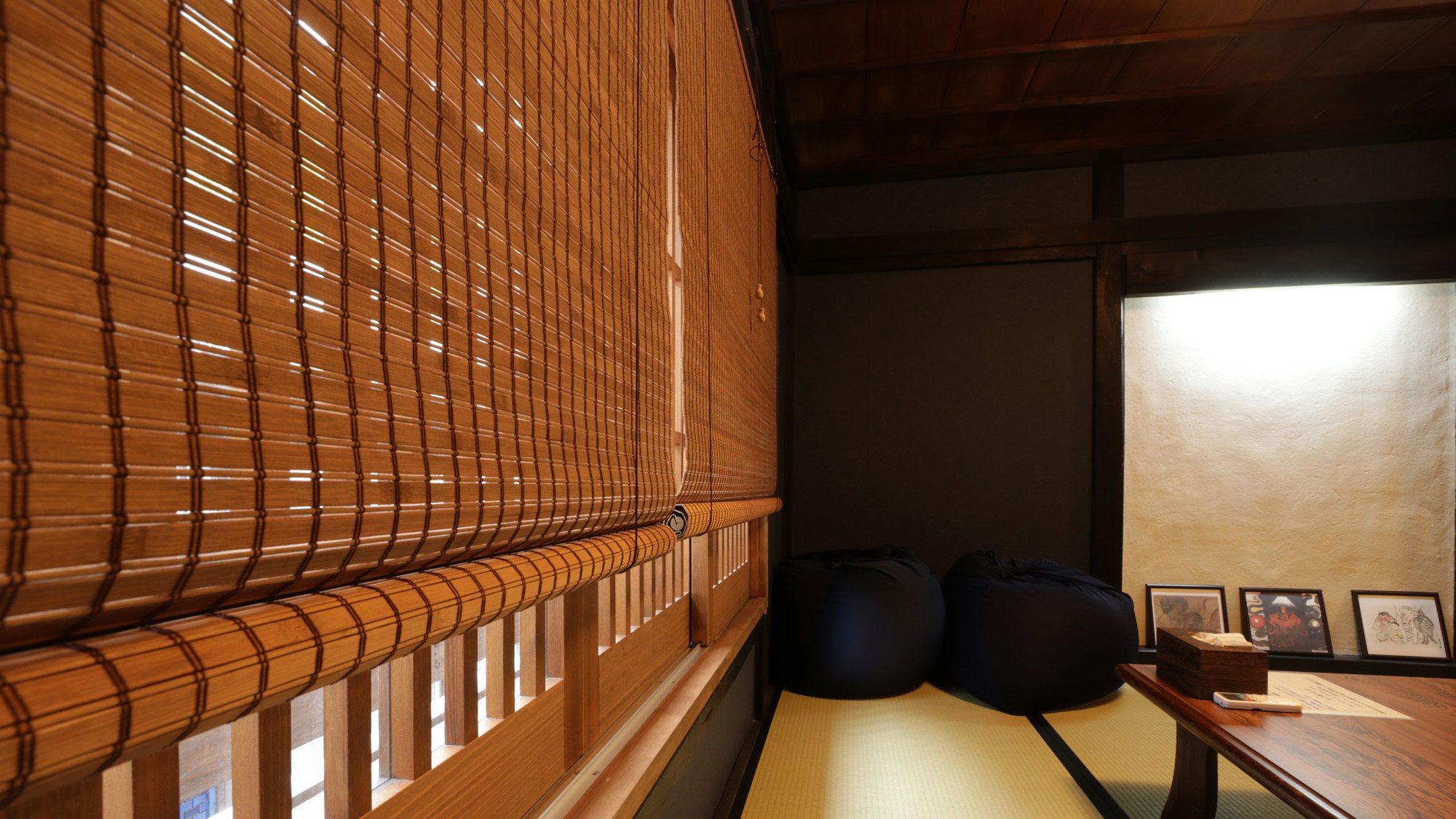 客室_二階は和室スペース。大人数の場合はこちらも寝室としてご利用ください*