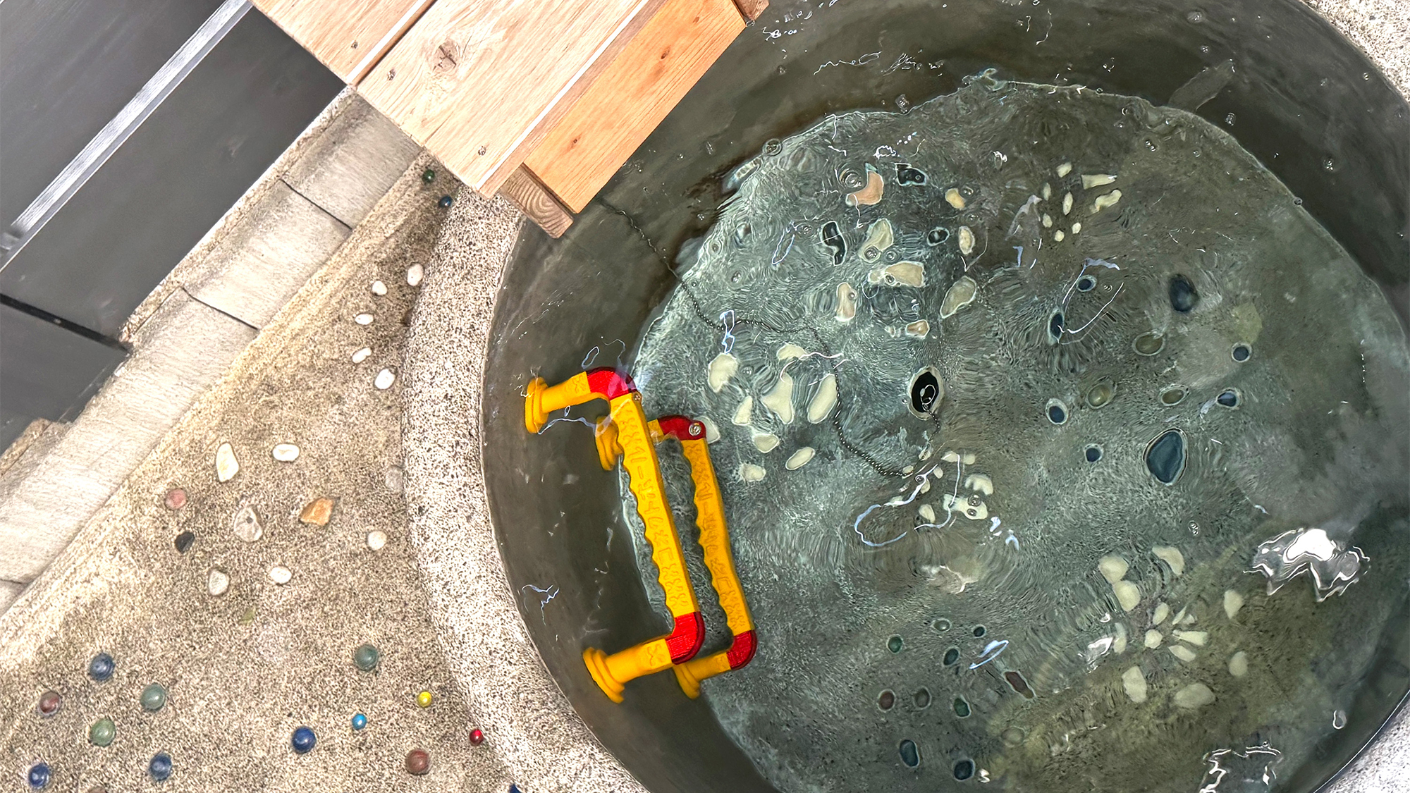 洋室２階建て　半露天風呂