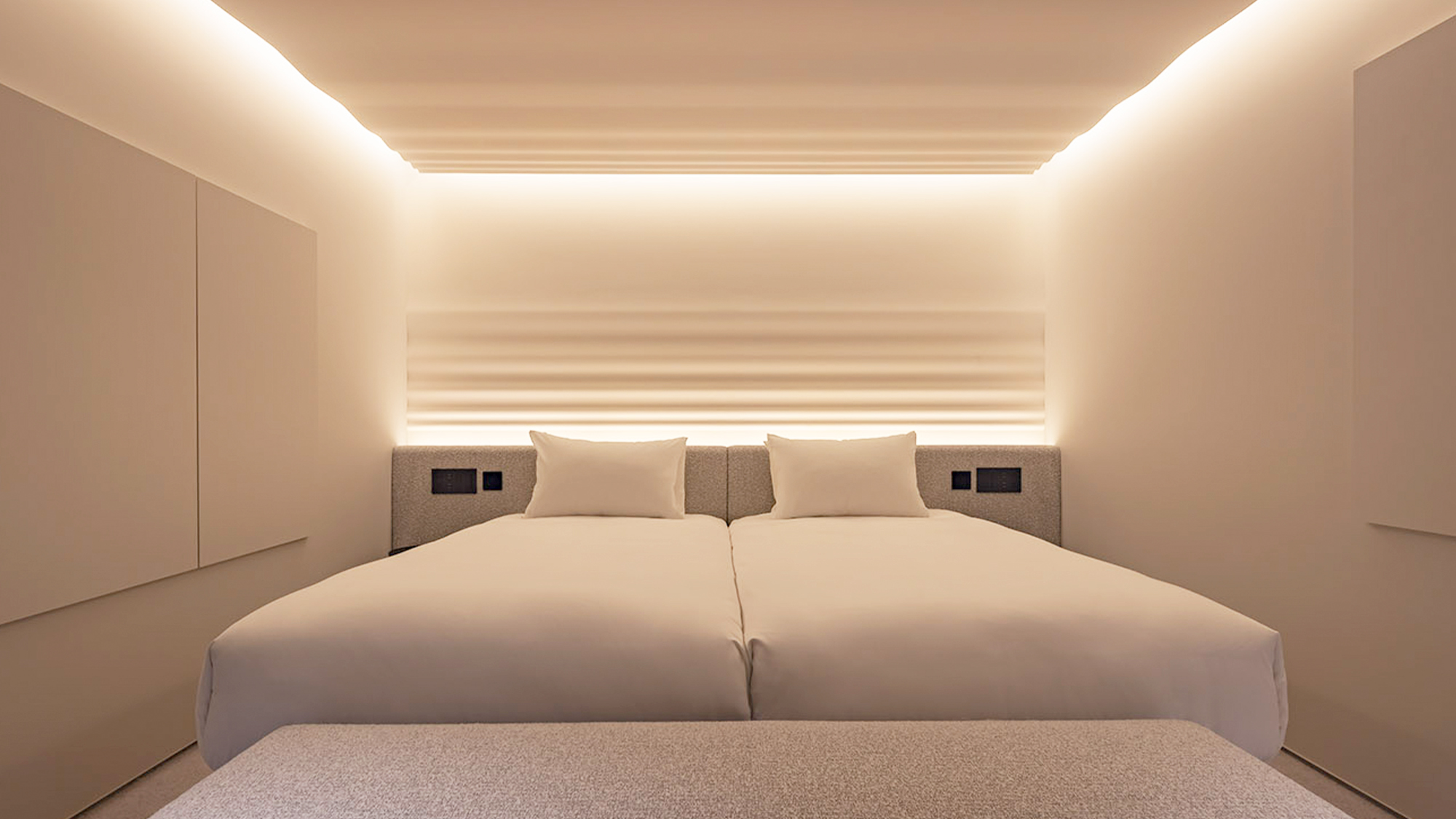 2階　ベッドルーム